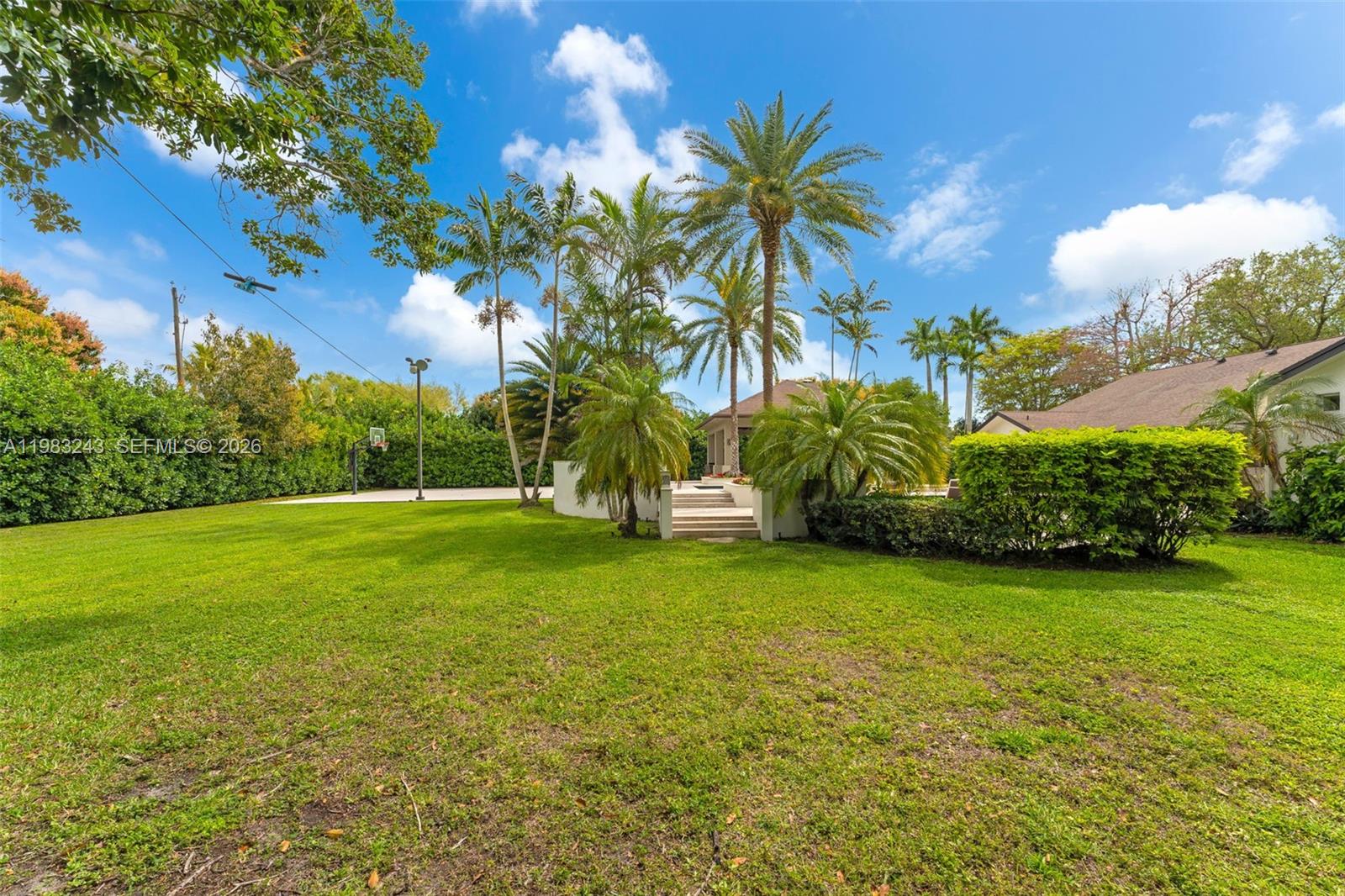8967 SW 117th St, Miami FL 33176