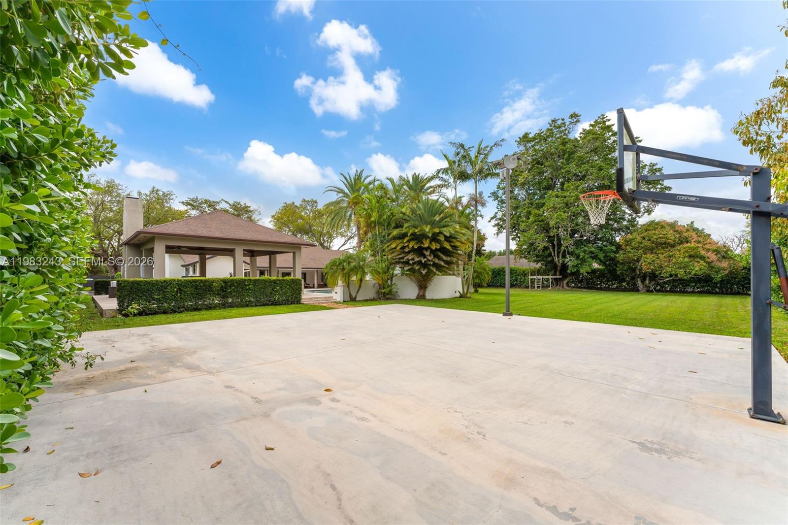 8967 SW 117th St, Miami FL 33176