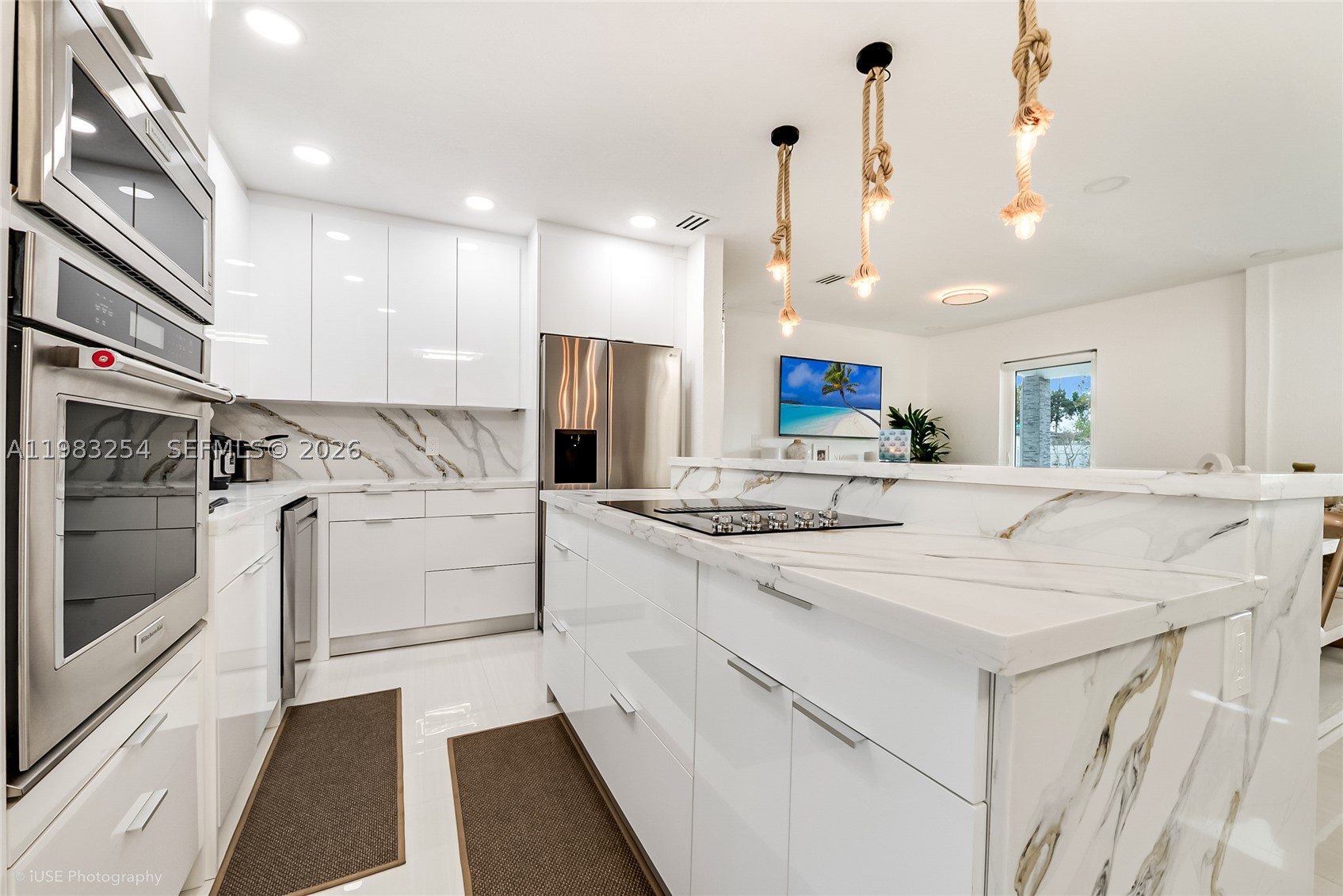 7235 SW 39th St, Miami FL 33155