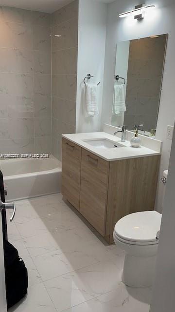 16385 Biscayne Blvd #2702, North Miami Beach FL 33160