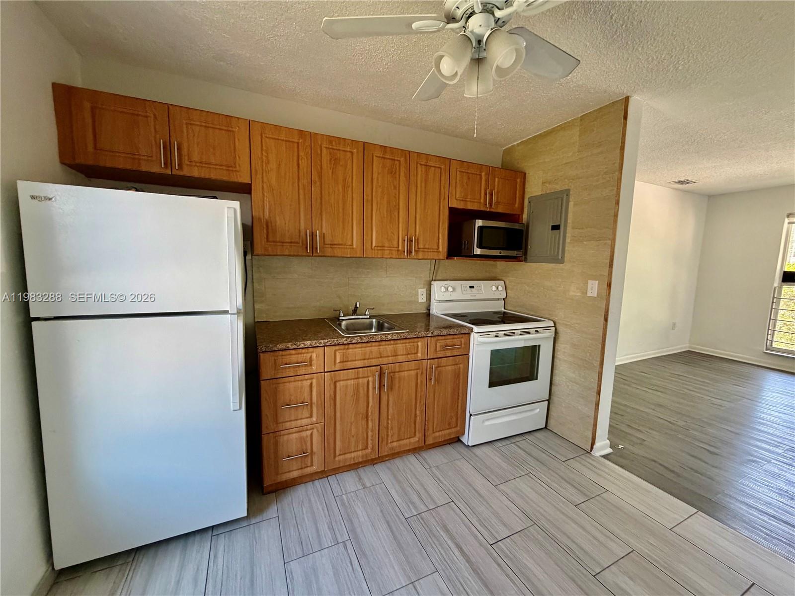 1305 NW 4th St #3, Miami FL 33125
