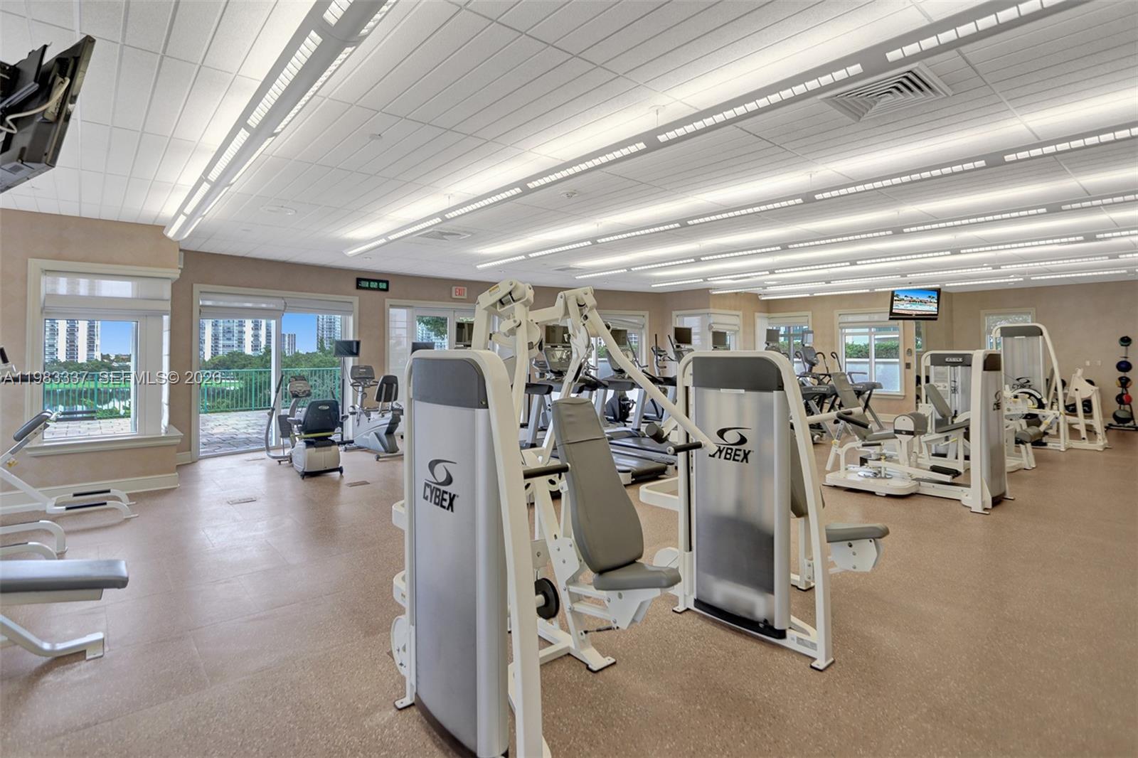 20000 E Country Club Dr #211, Aventura FL 33180