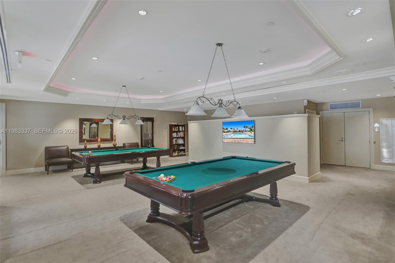 20000 E Country Club Dr #211, Aventura FL 33180