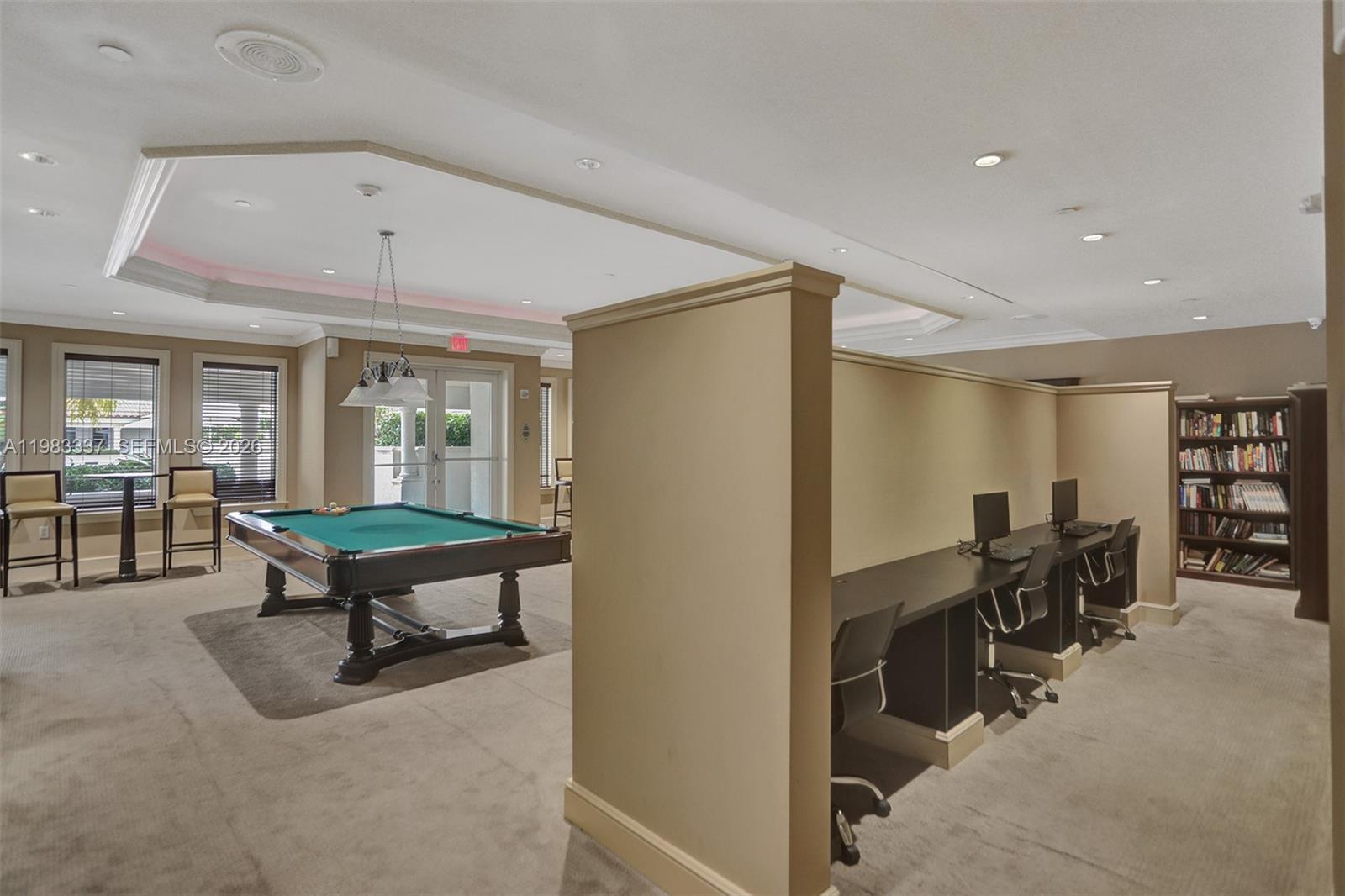 20000 E Country Club Dr #211, Aventura FL 33180