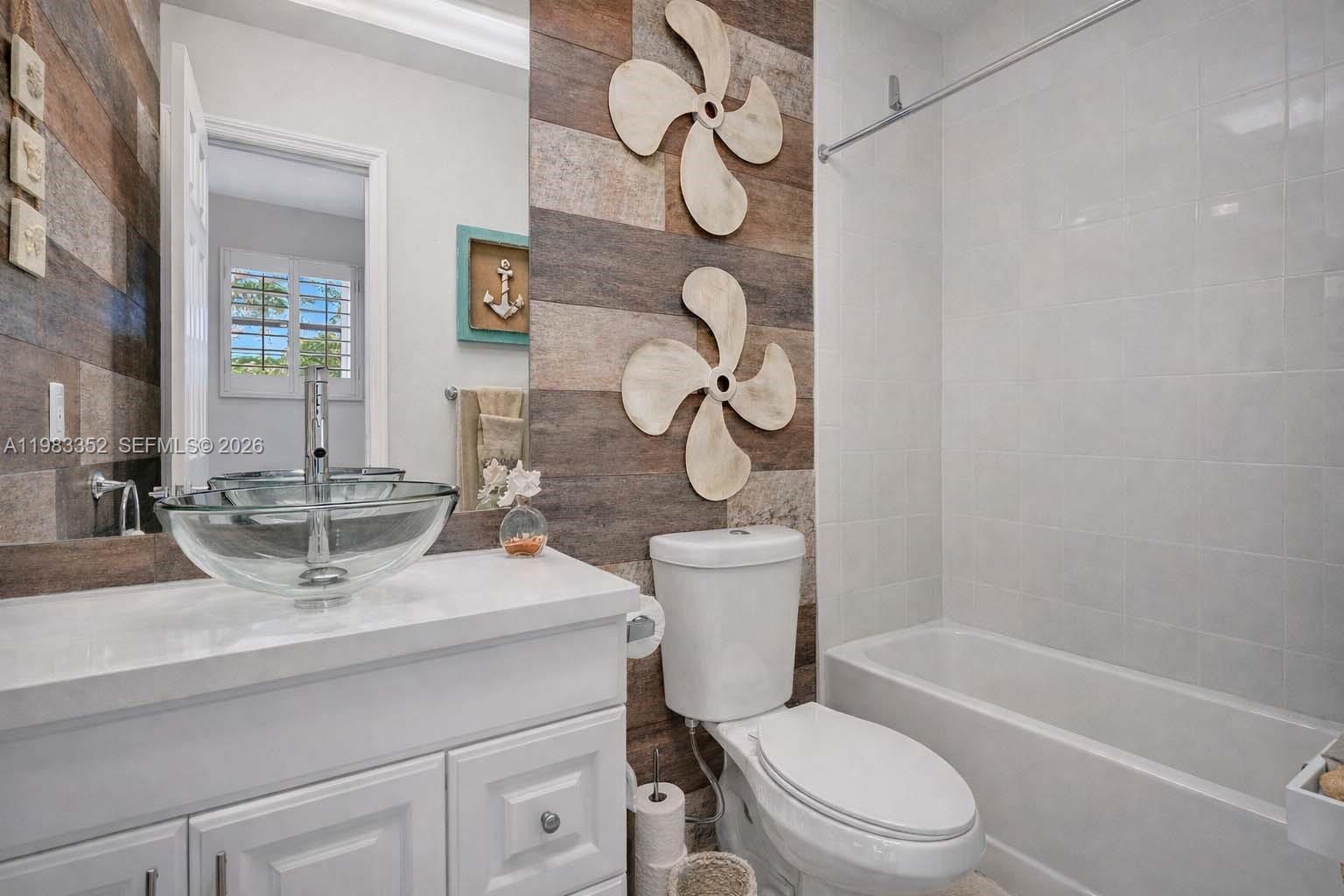3530 NW 52nd Ave #509, Lauderdale Lakes FL 33319