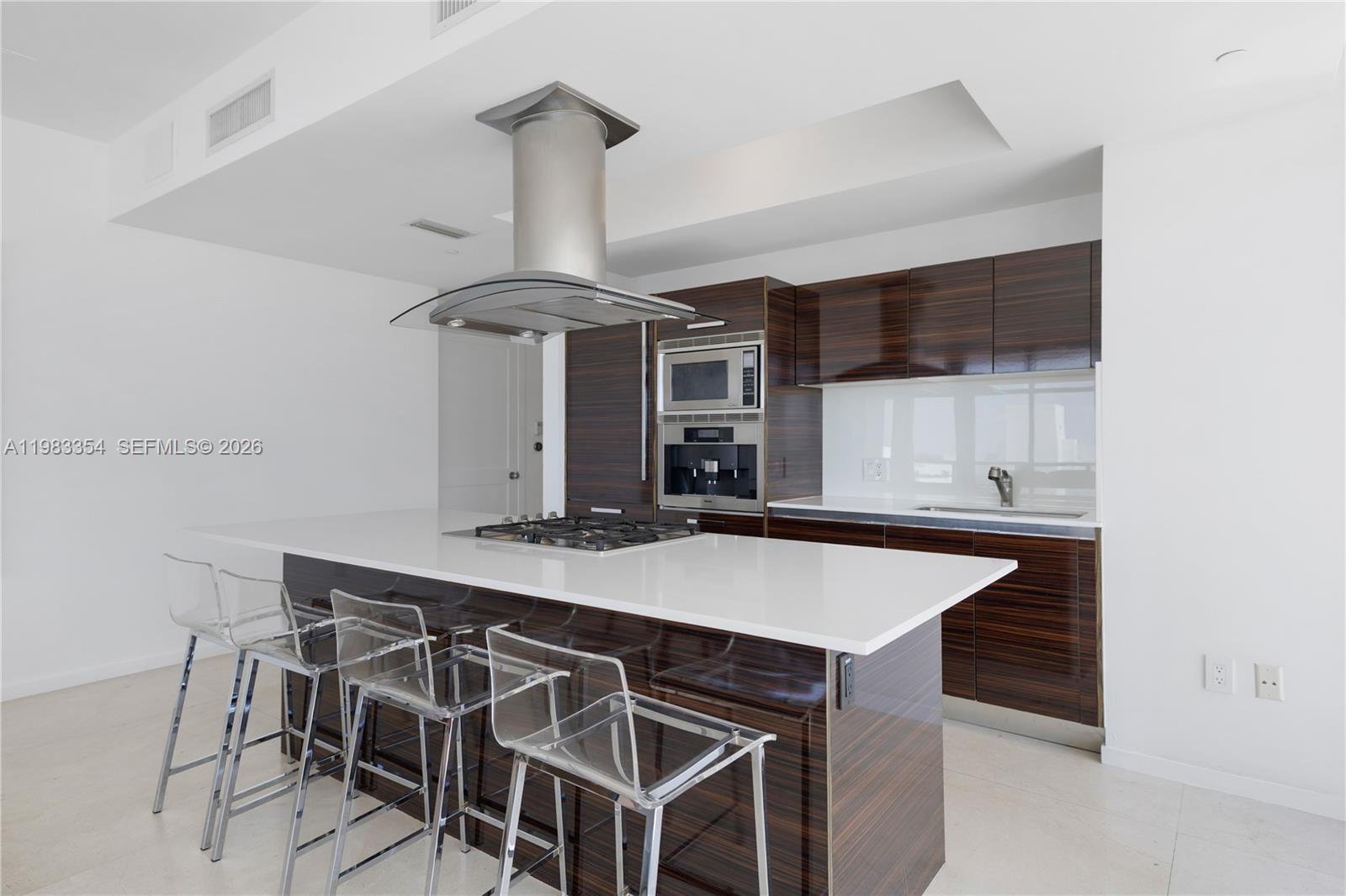 3737 Collins Ave #S-803, Miami Beach FL 33140