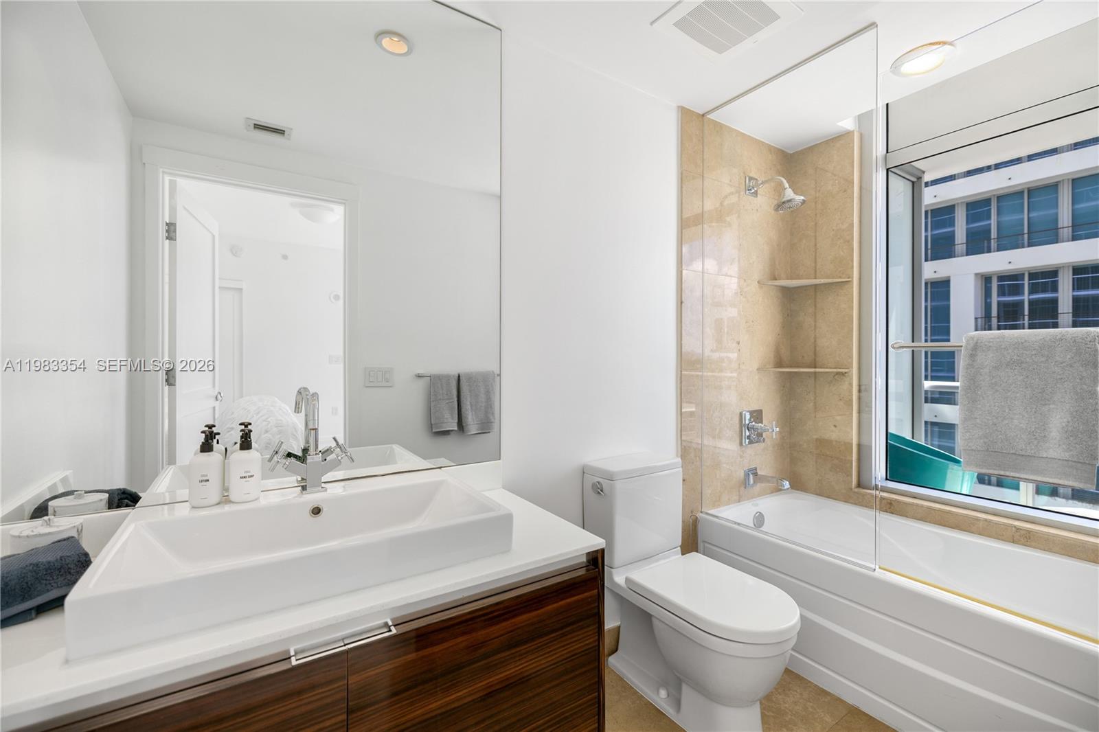 3737 Collins Ave #S-803, Miami Beach FL 33140