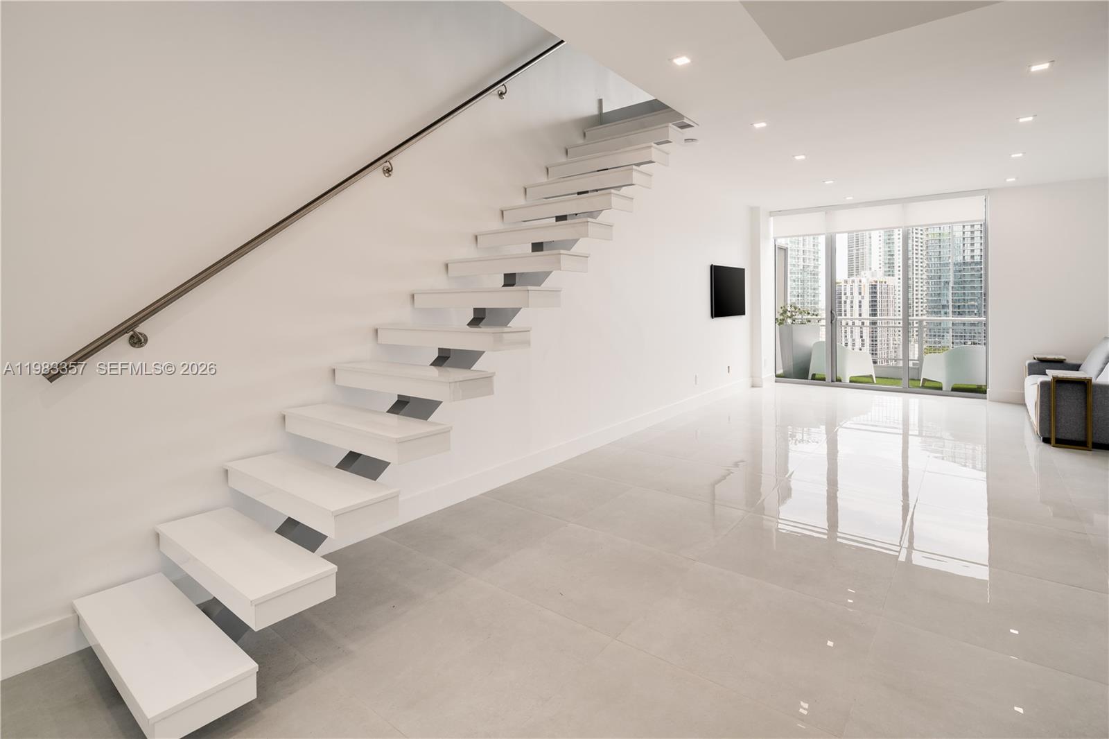 690 SW 1st Ct #2312, Miami FL 33130
