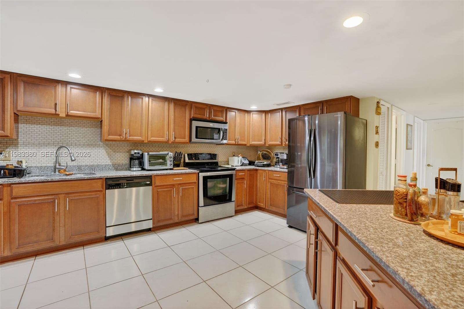 15672 SW 91st Ln, Miami FL 33196