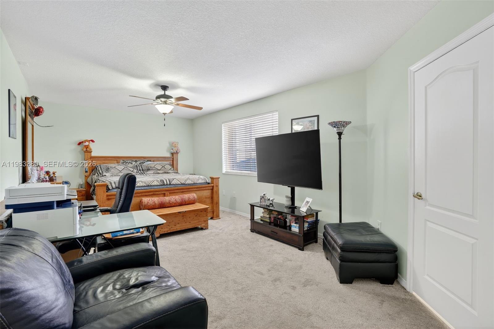15672 SW 91st Ln, Miami FL 33196