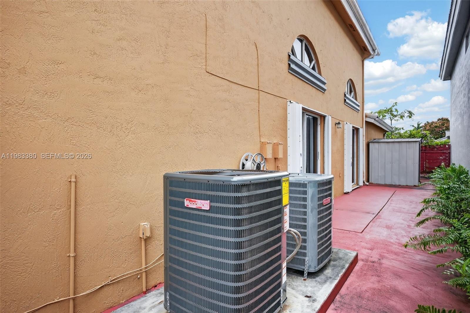 15672 SW 91st Ln, Miami FL 33196