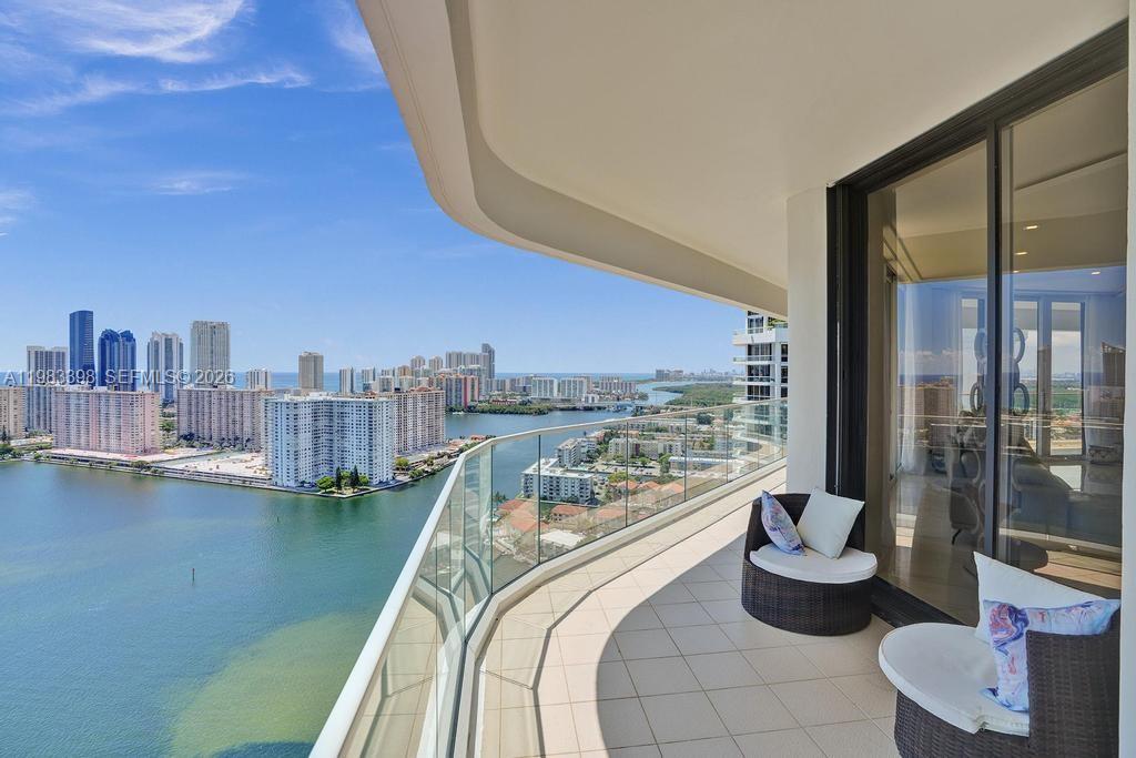 2800 Island Blvd #3005, Aventura FL 33160