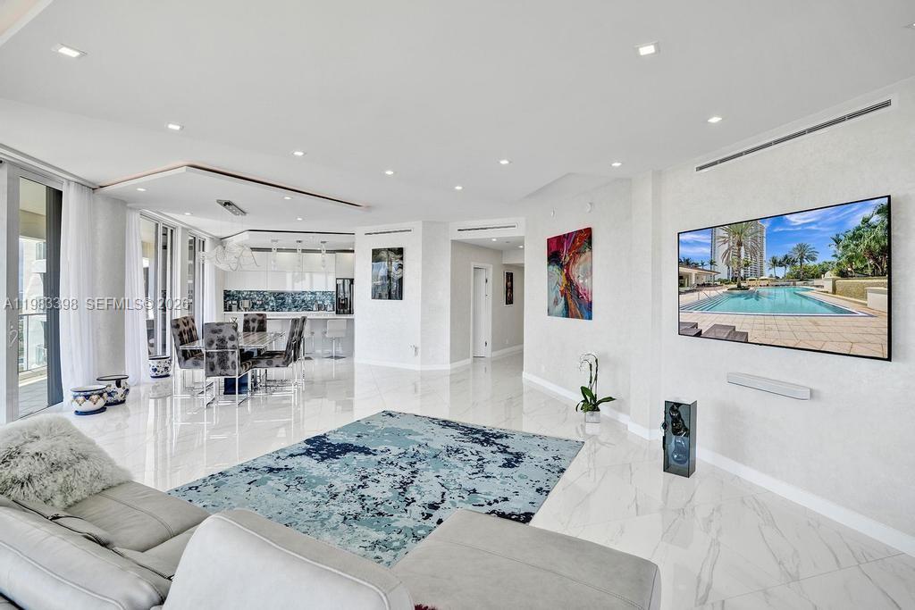 2800 Island Blvd #3005, Aventura FL 33160