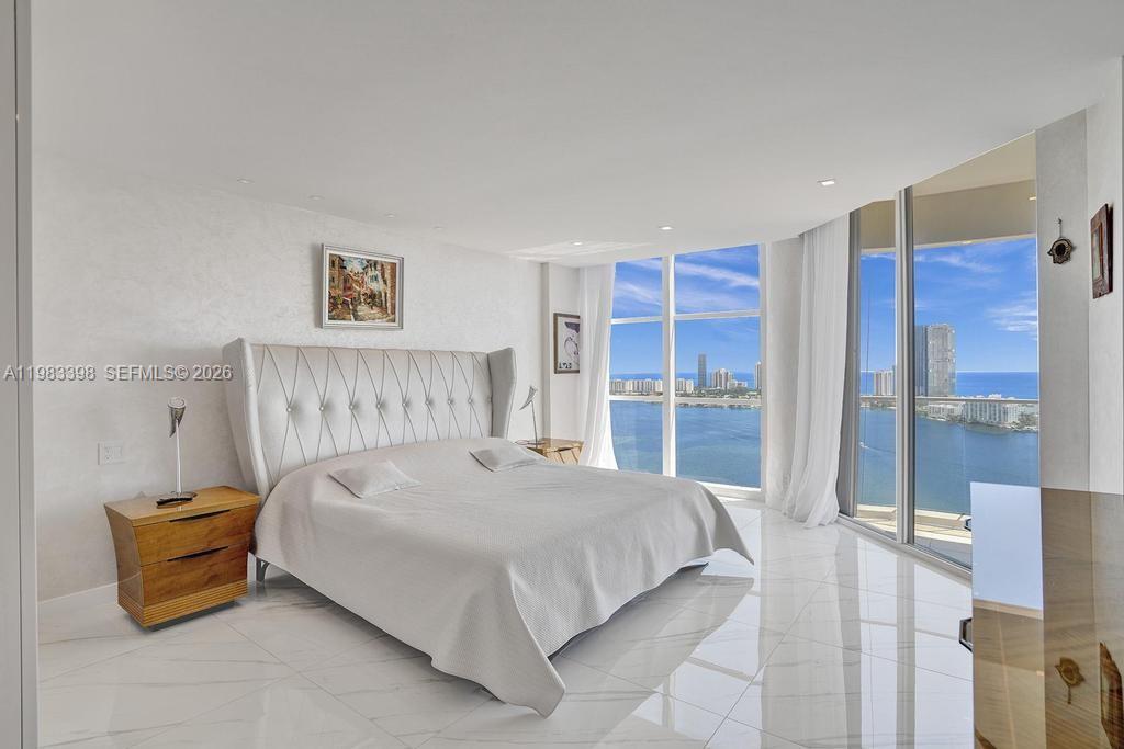 2800 Island Blvd #3005, Aventura FL 33160
