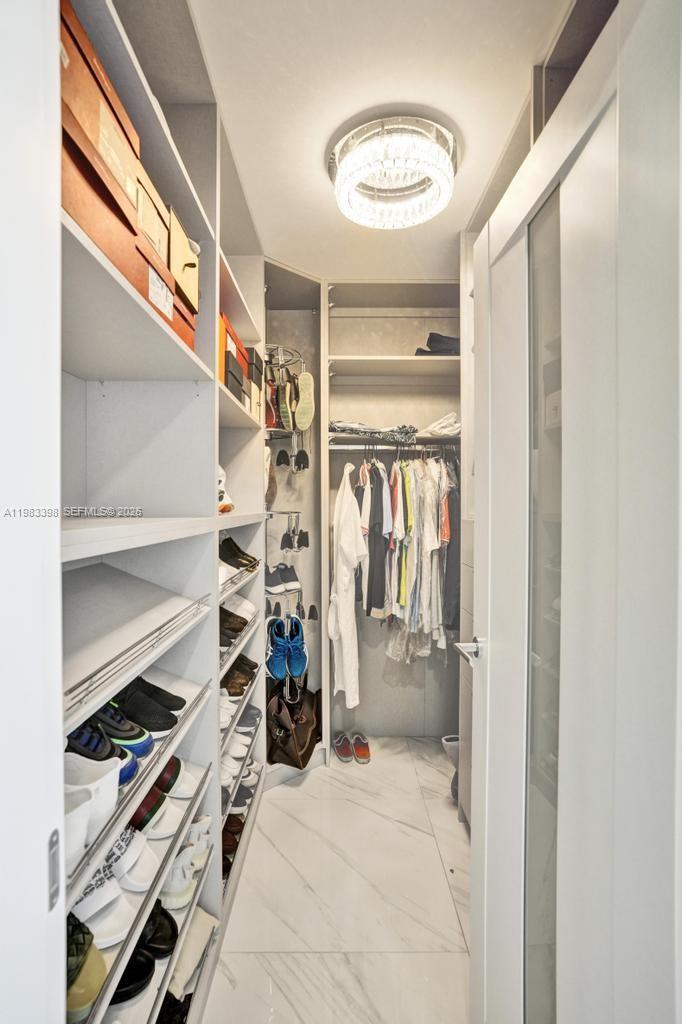 2800 Island Blvd #3005, Aventura FL 33160