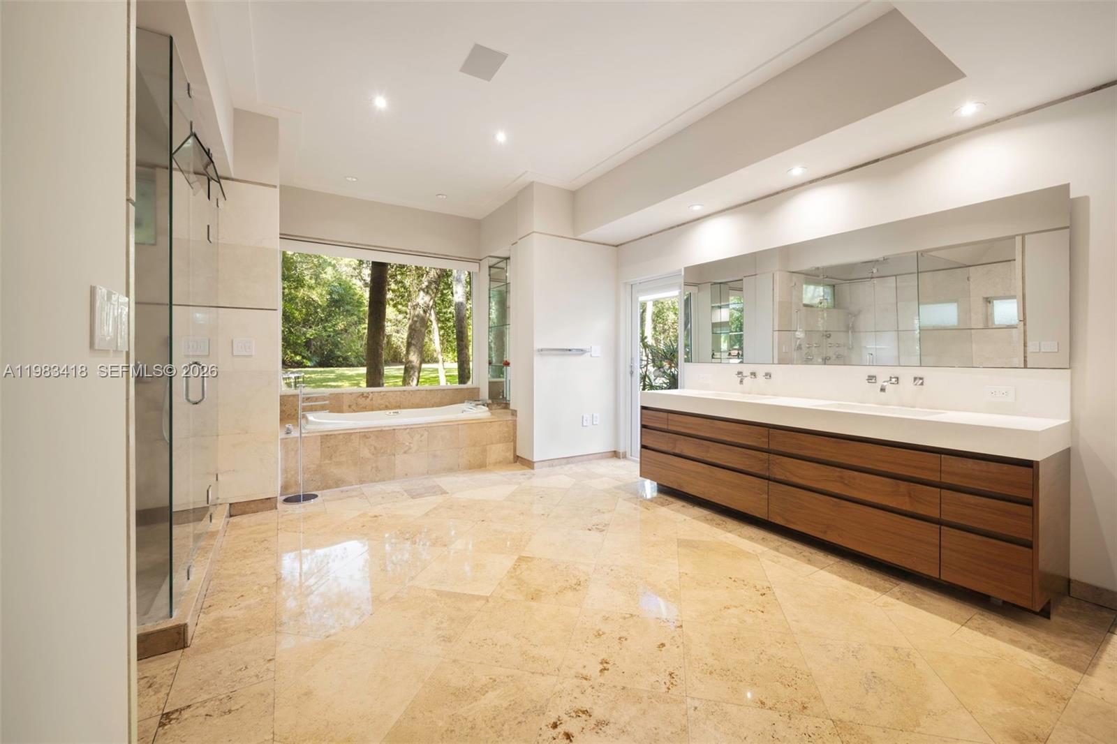 9000 Arvida Dr, Coral Gables FL 33156
