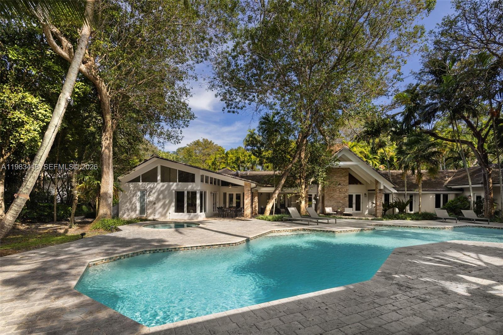 9000 Arvida Dr, Coral Gables FL 33156