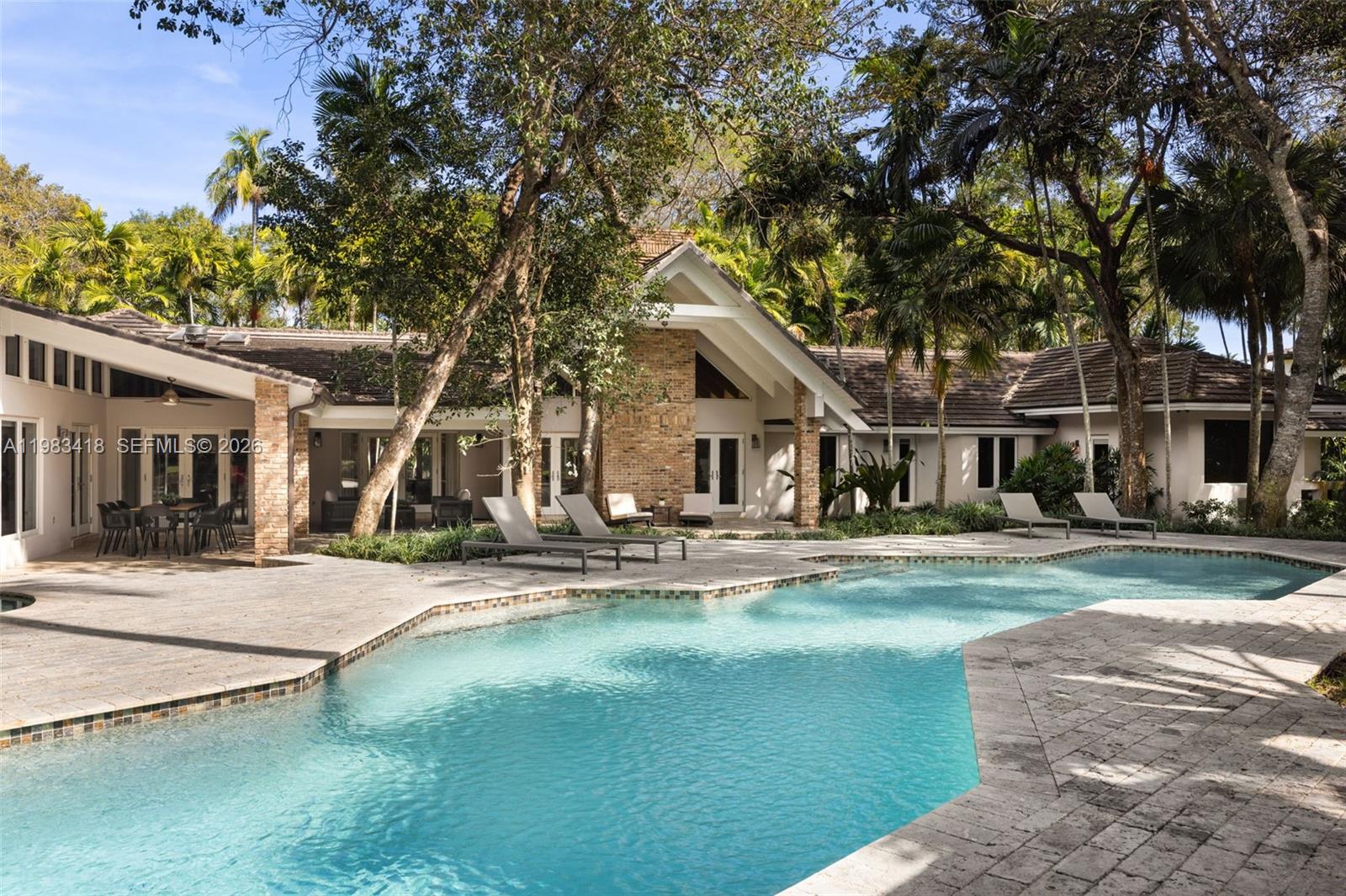 9000 Arvida Dr, Coral Gables FL 33156