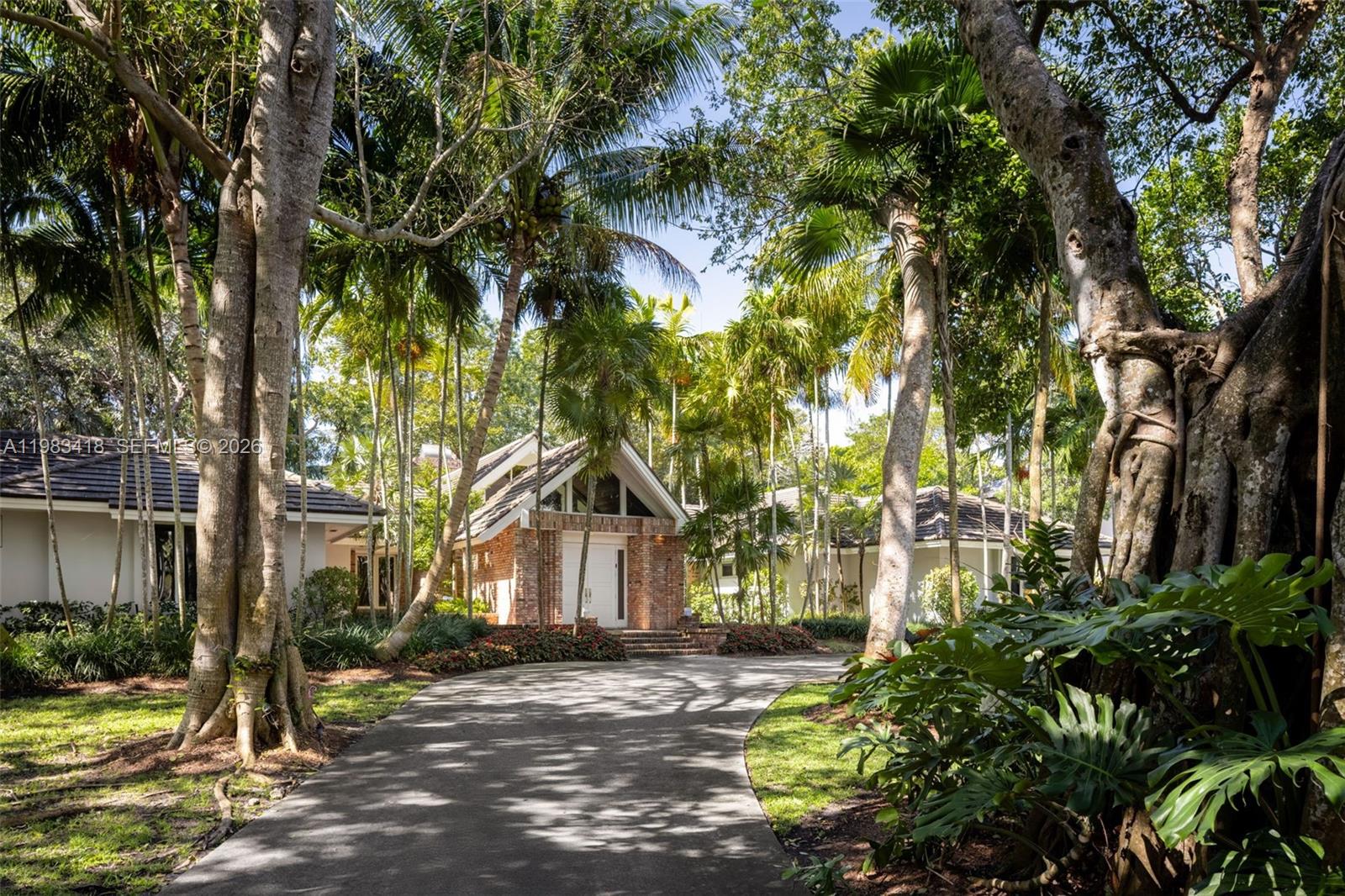 9000 Arvida Dr, Coral Gables FL 33156
