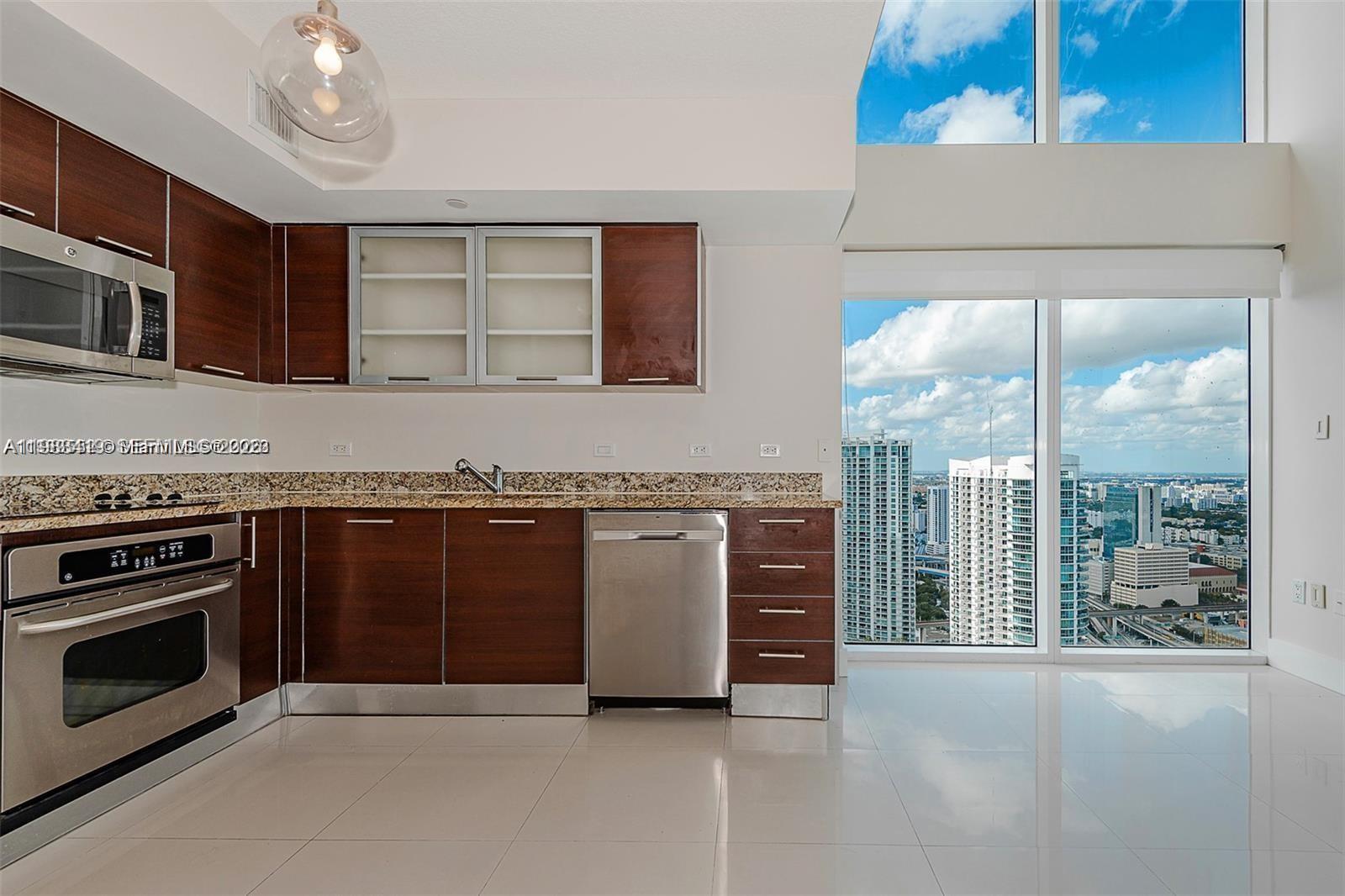 41 SE 5th St #2417, Miami FL 33131