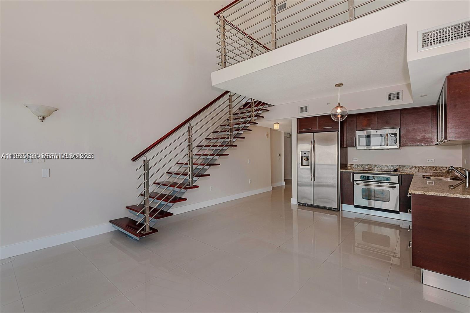 41 SE 5th St #2417, Miami FL 33131