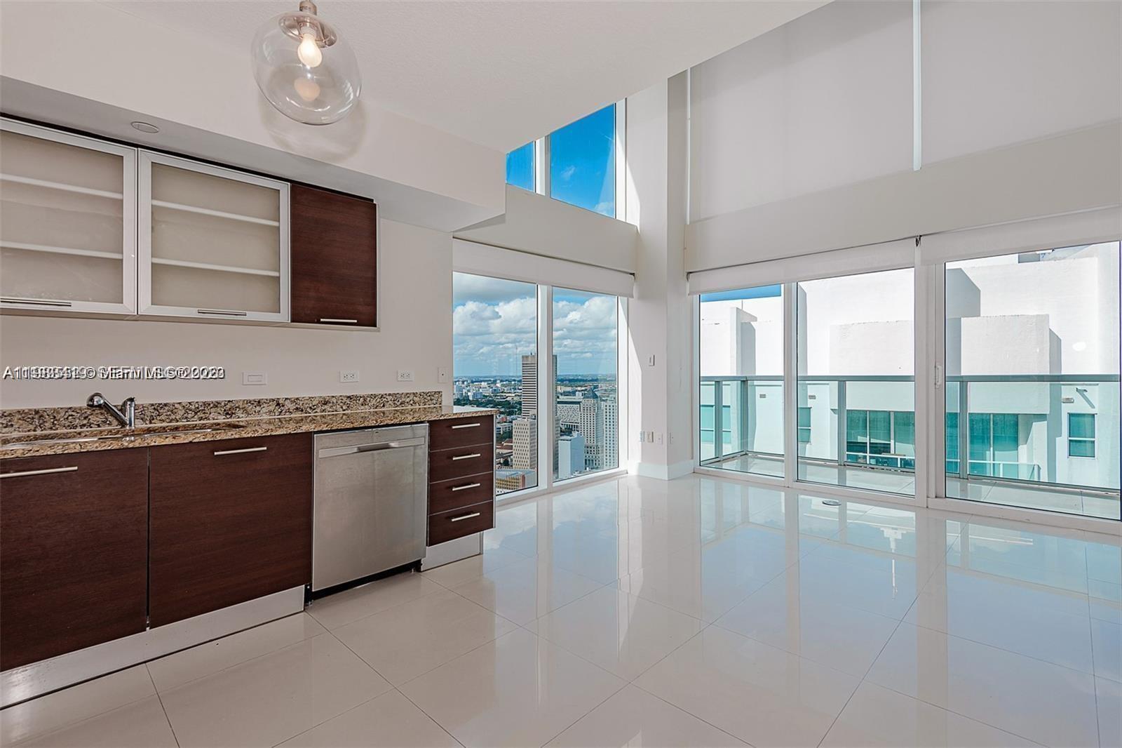 41 SE 5th St #2417, Miami FL 33131