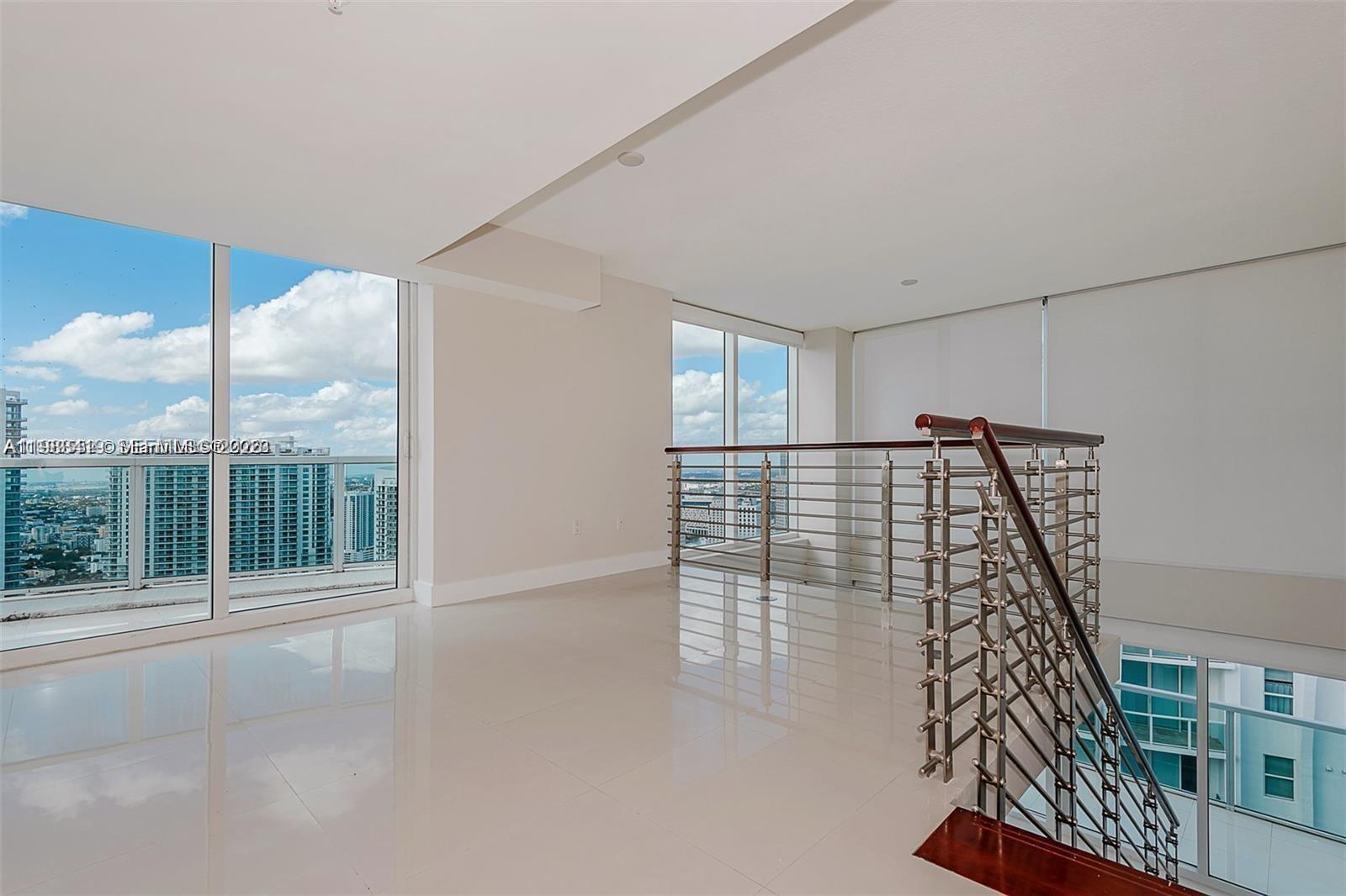 41 SE 5th St #2417, Miami FL 33131