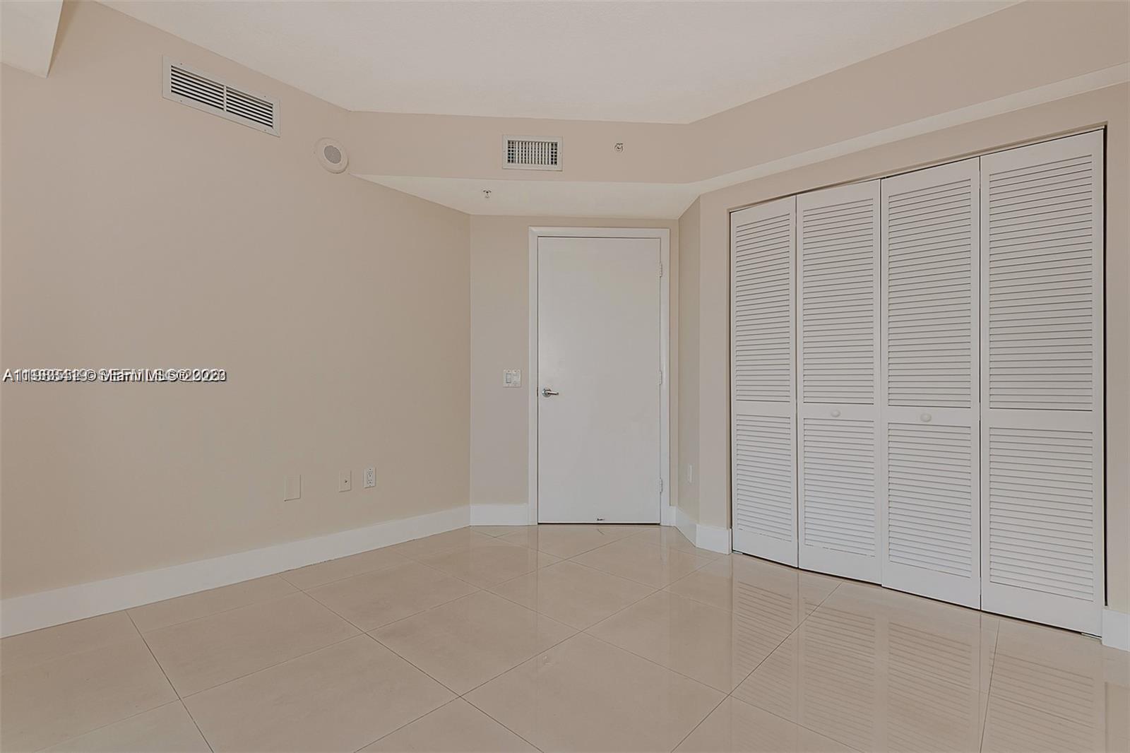 41 SE 5th St #2417, Miami FL 33131