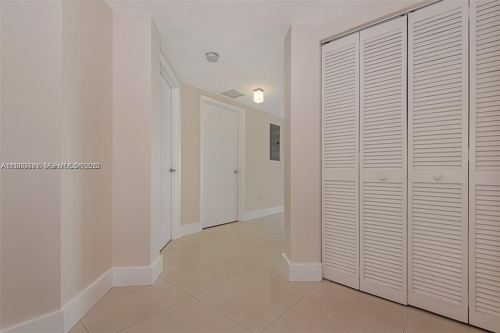 41 SE 5th St #2417, Miami FL 33131