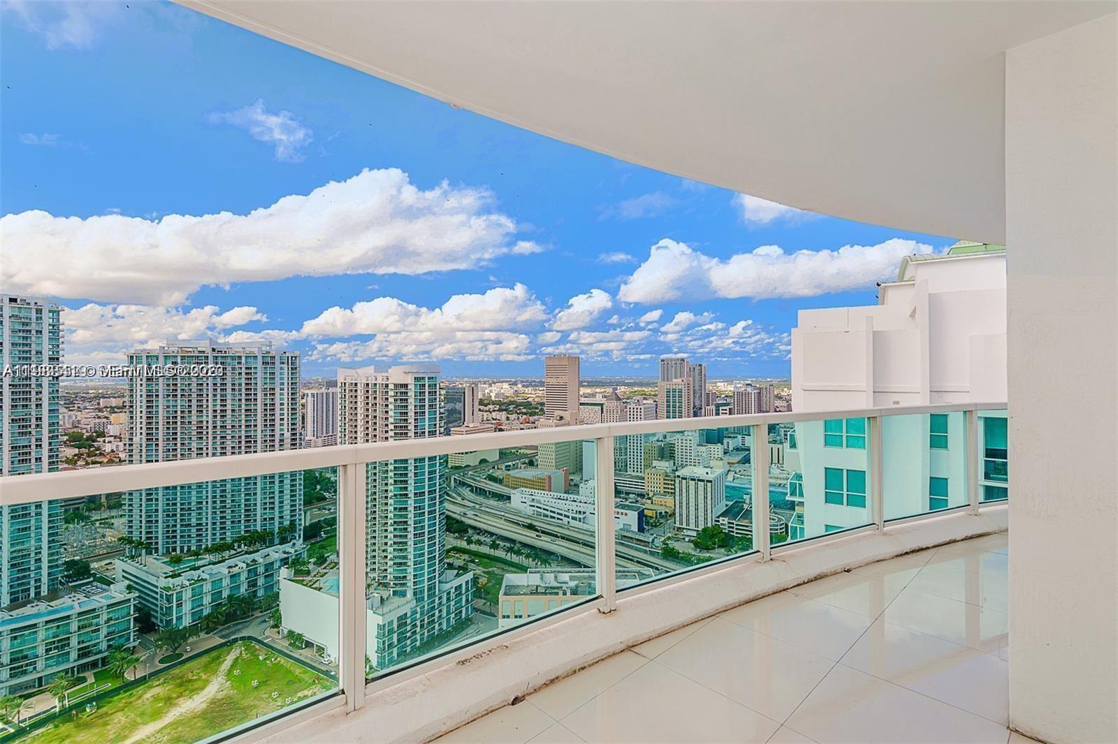 41 SE 5th St #2417, Miami FL 33131