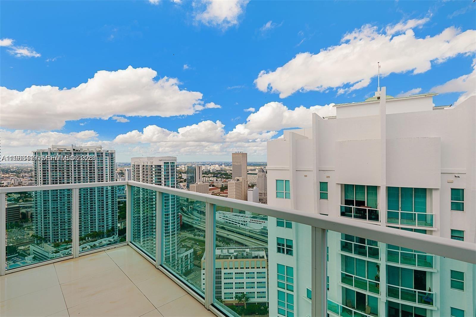 41 SE 5th St #2417, Miami FL 33131