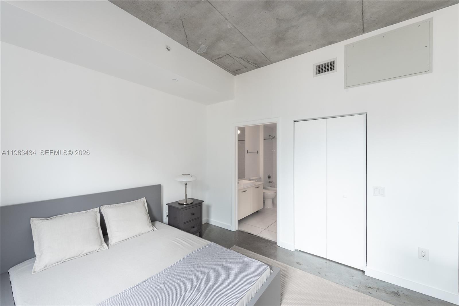 151 SE 1st St #1709, Miami FL 33131