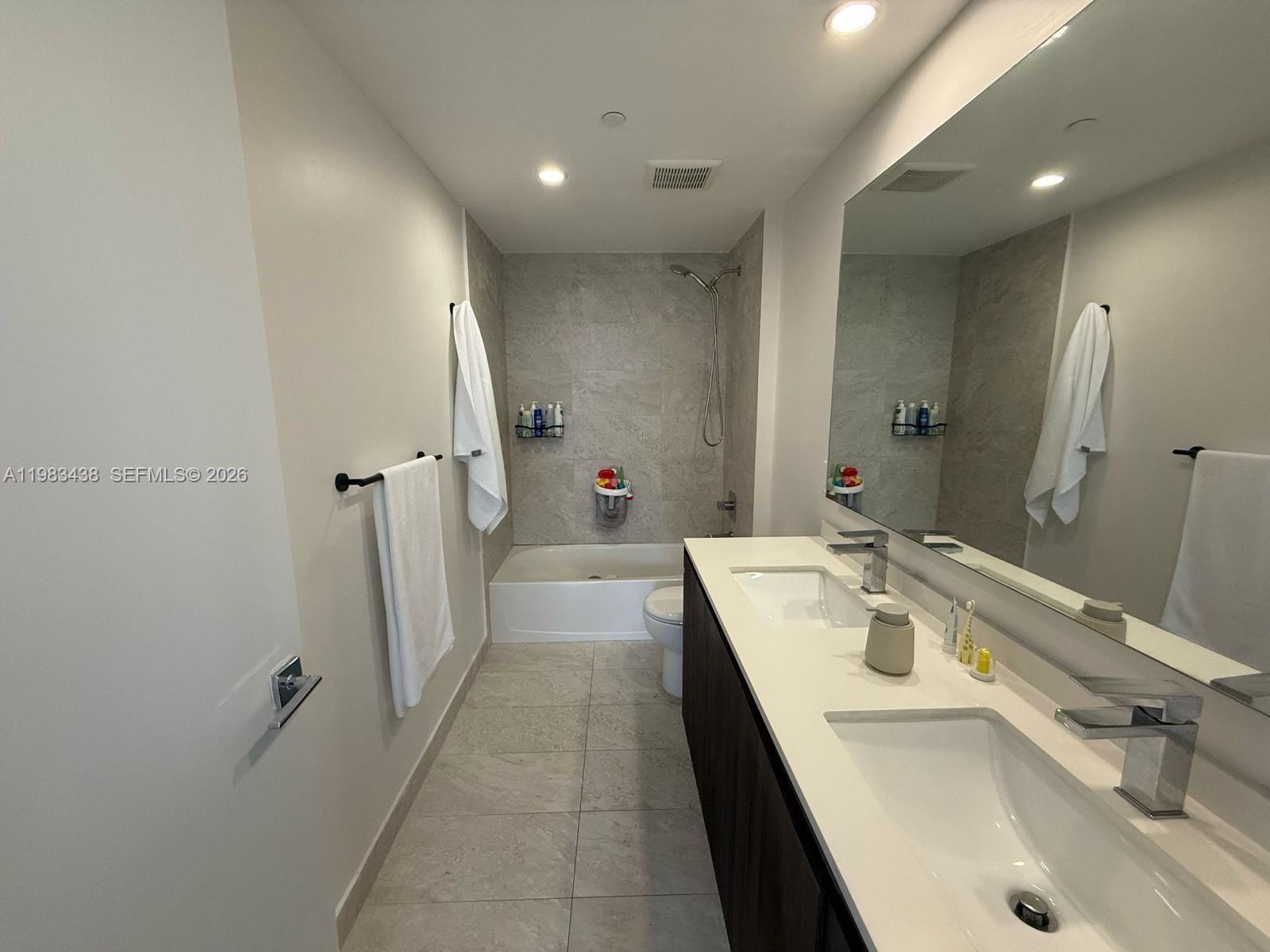 488 NE 18th St #3300, Miami FL 33132