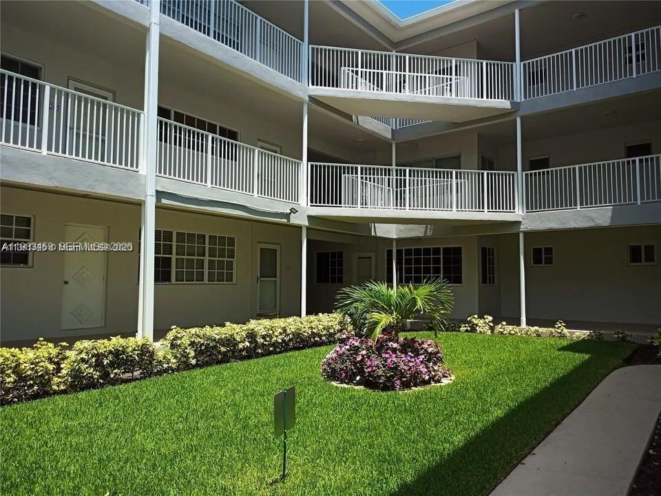 462 Golden Isles Dr #202, Hallandale Beach FL 33009