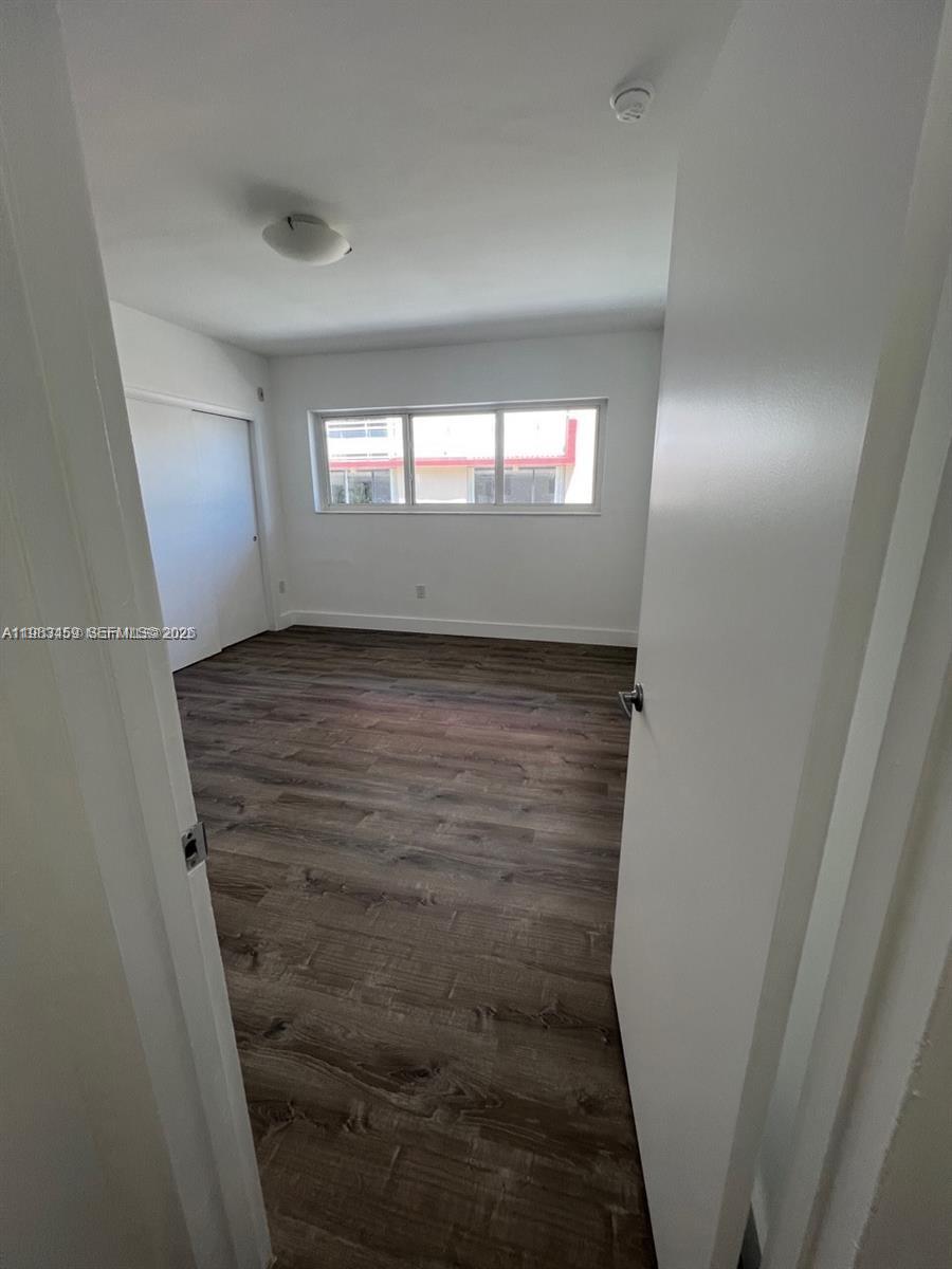 462 Golden Isles Dr #202, Hallandale Beach FL 33009
