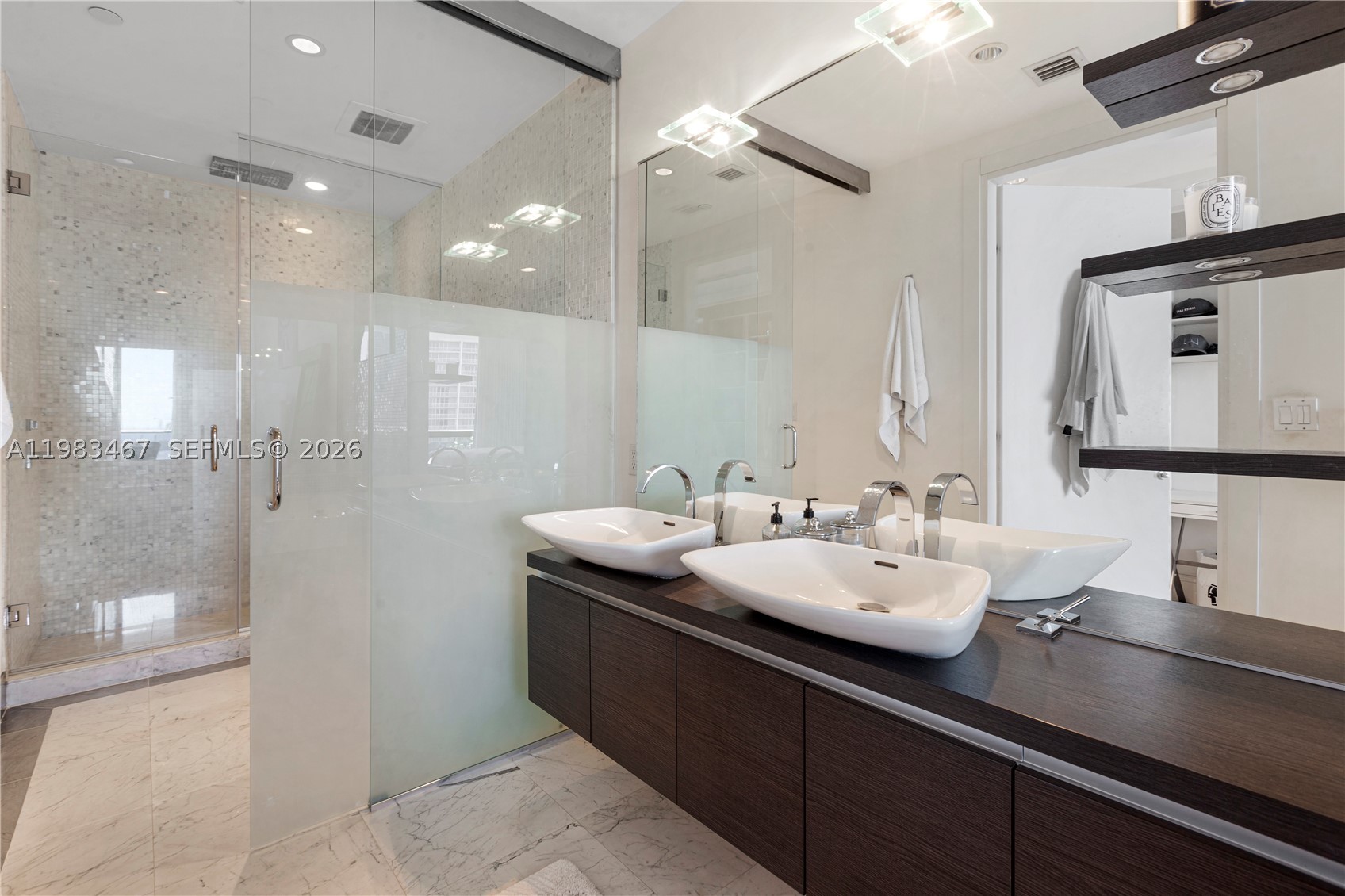 200 Biscayne Boulevard Way #4907, Miami FL 33131