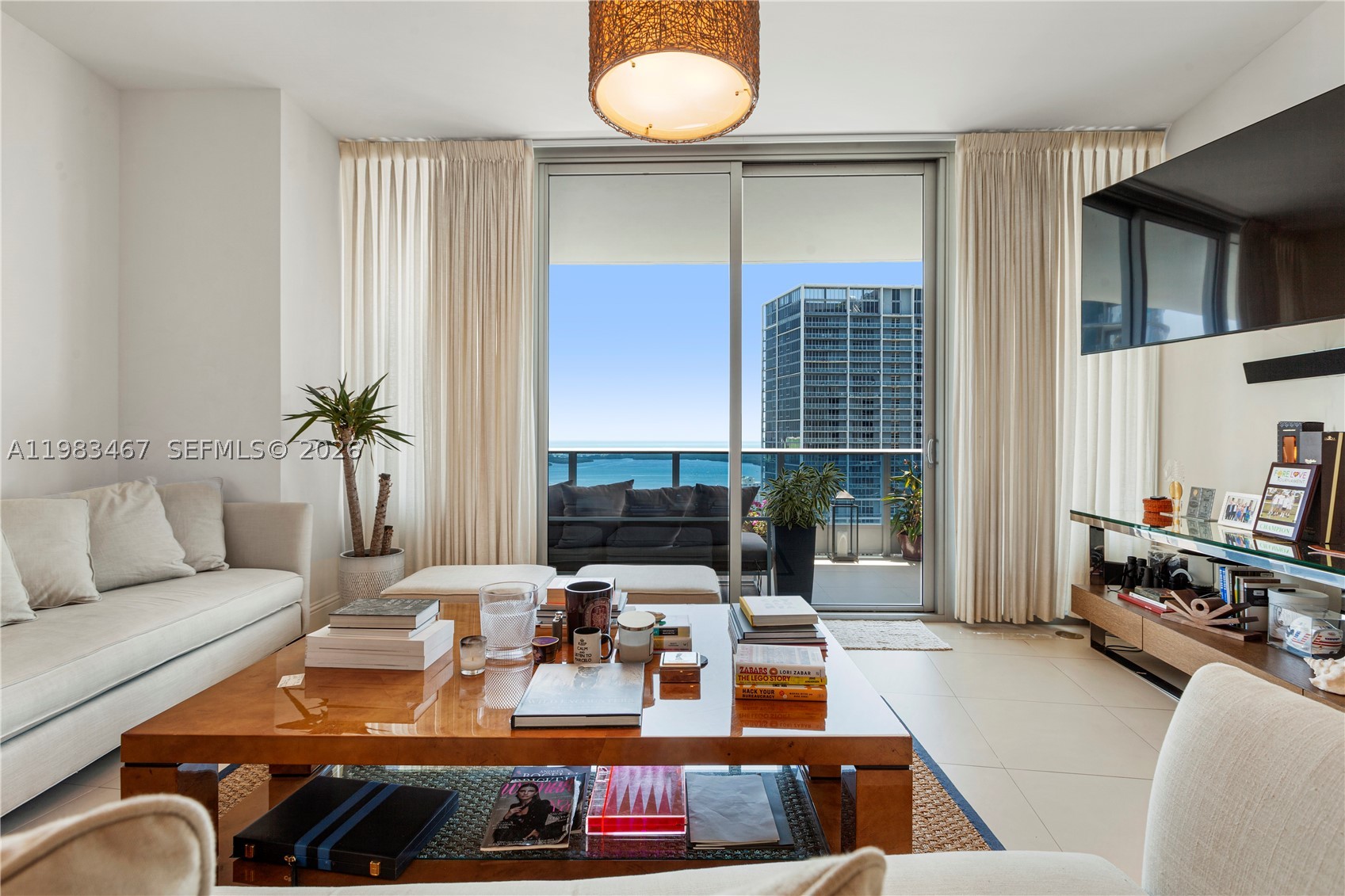 200 Biscayne Boulevard Way #4907, Miami FL 33131