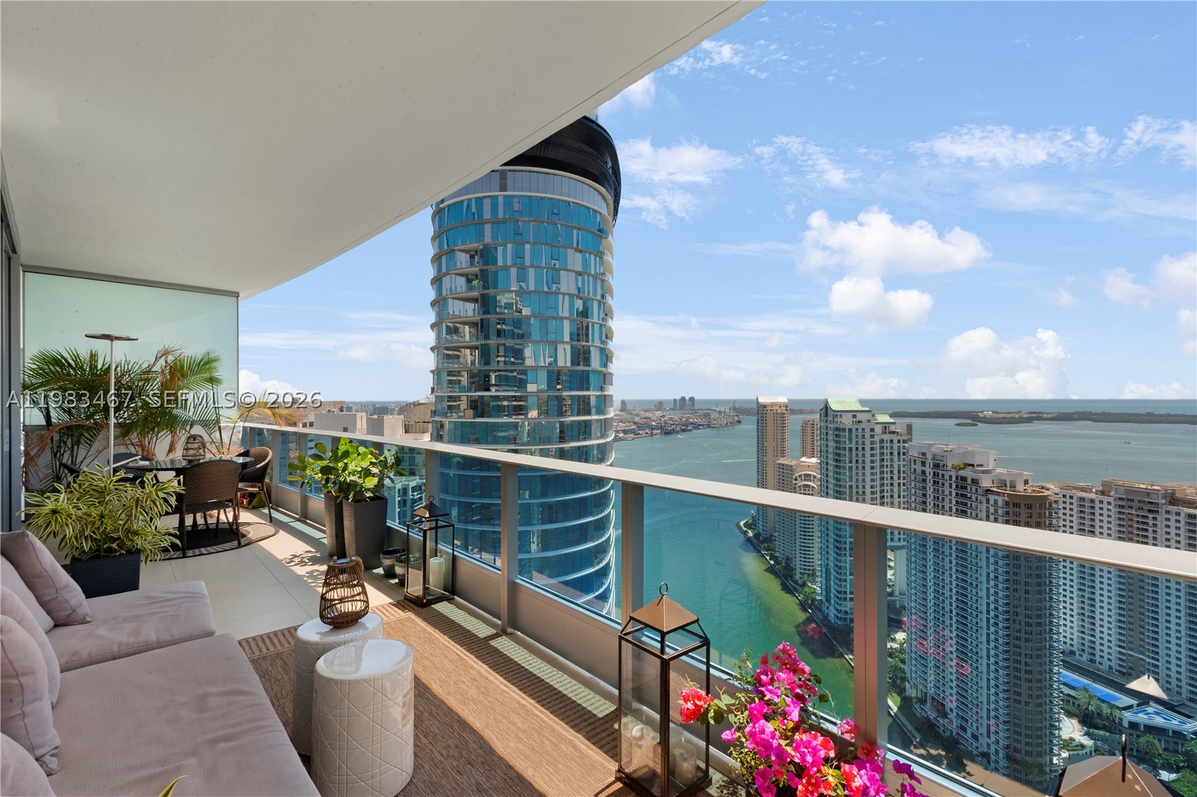 200 Biscayne Boulevard Way #4907, Miami FL 33131