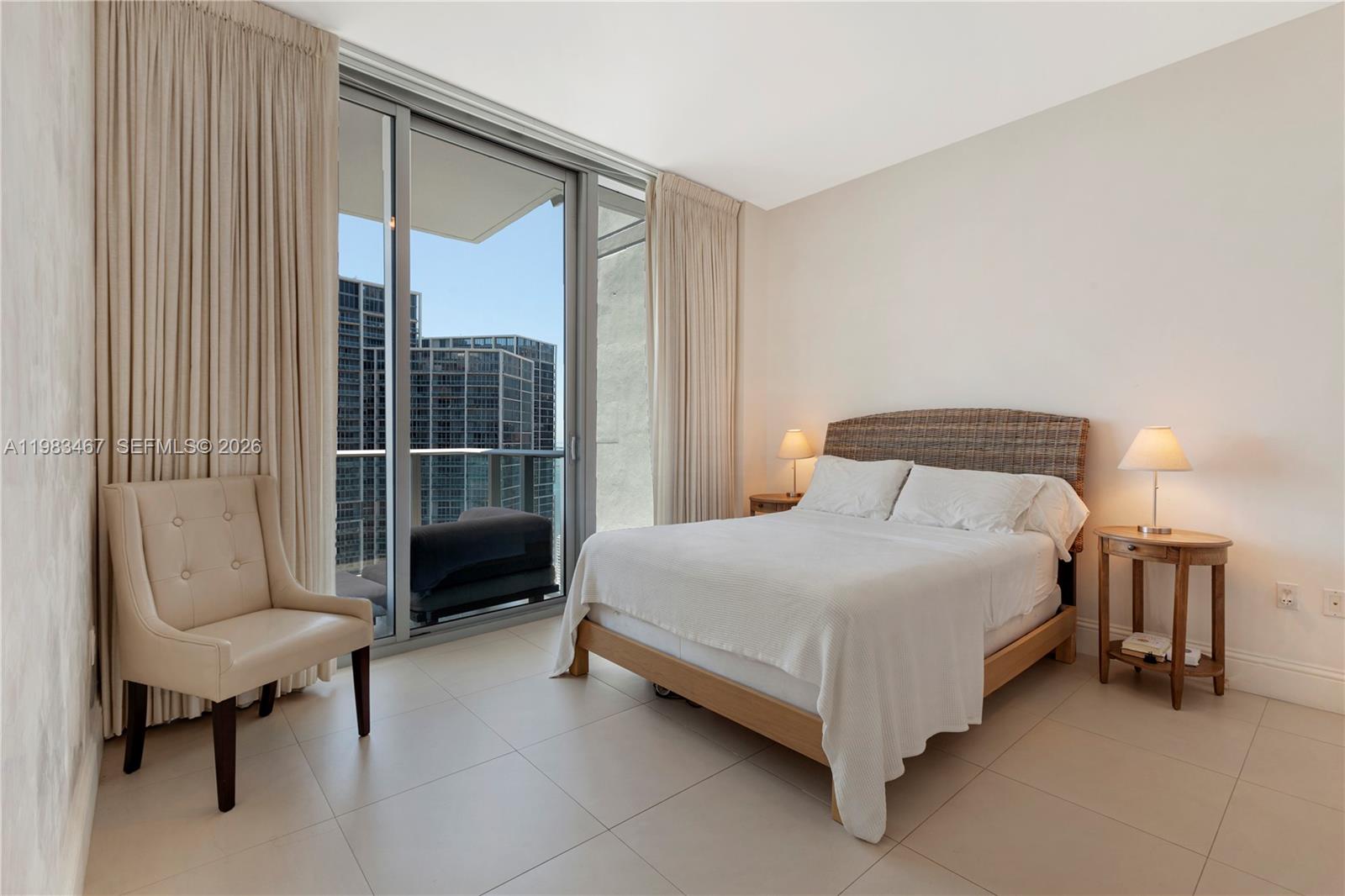 200 Biscayne Boulevard Way #4907, Miami FL 33131