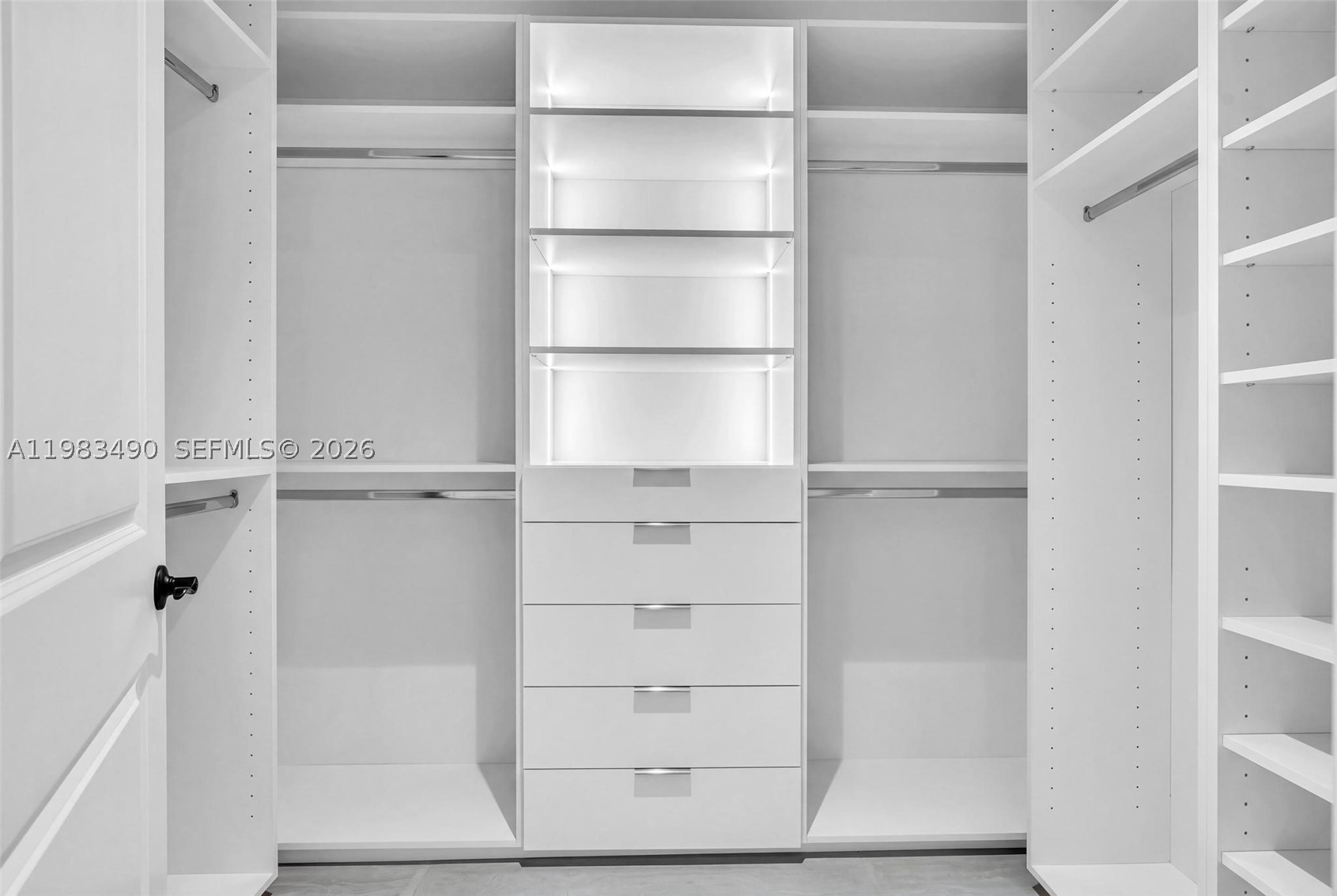 3187 SW 23rd St, Miami FL 33145