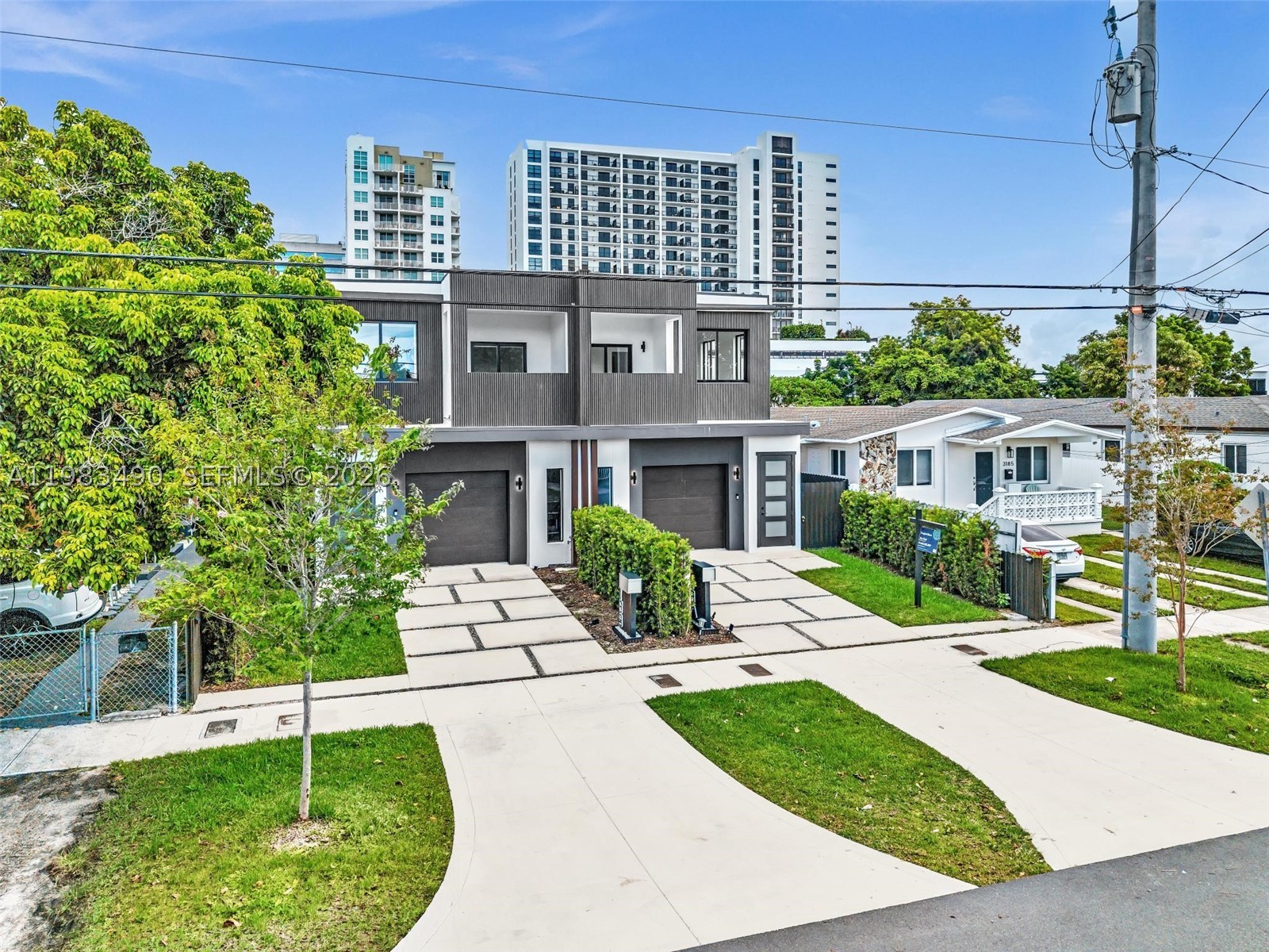 3187 SW 23rd St, Miami FL 33145