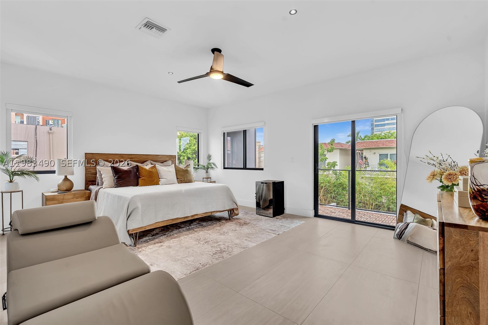 3187 SW 23rd St, Miami FL 33145