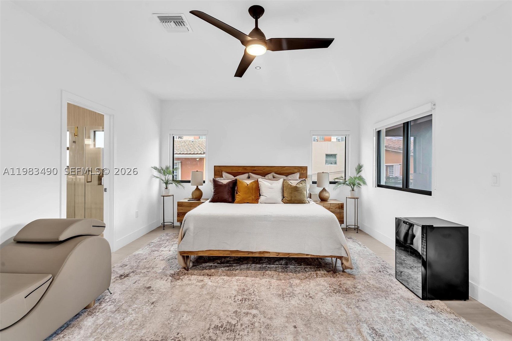 3187 SW 23rd St, Miami FL 33145