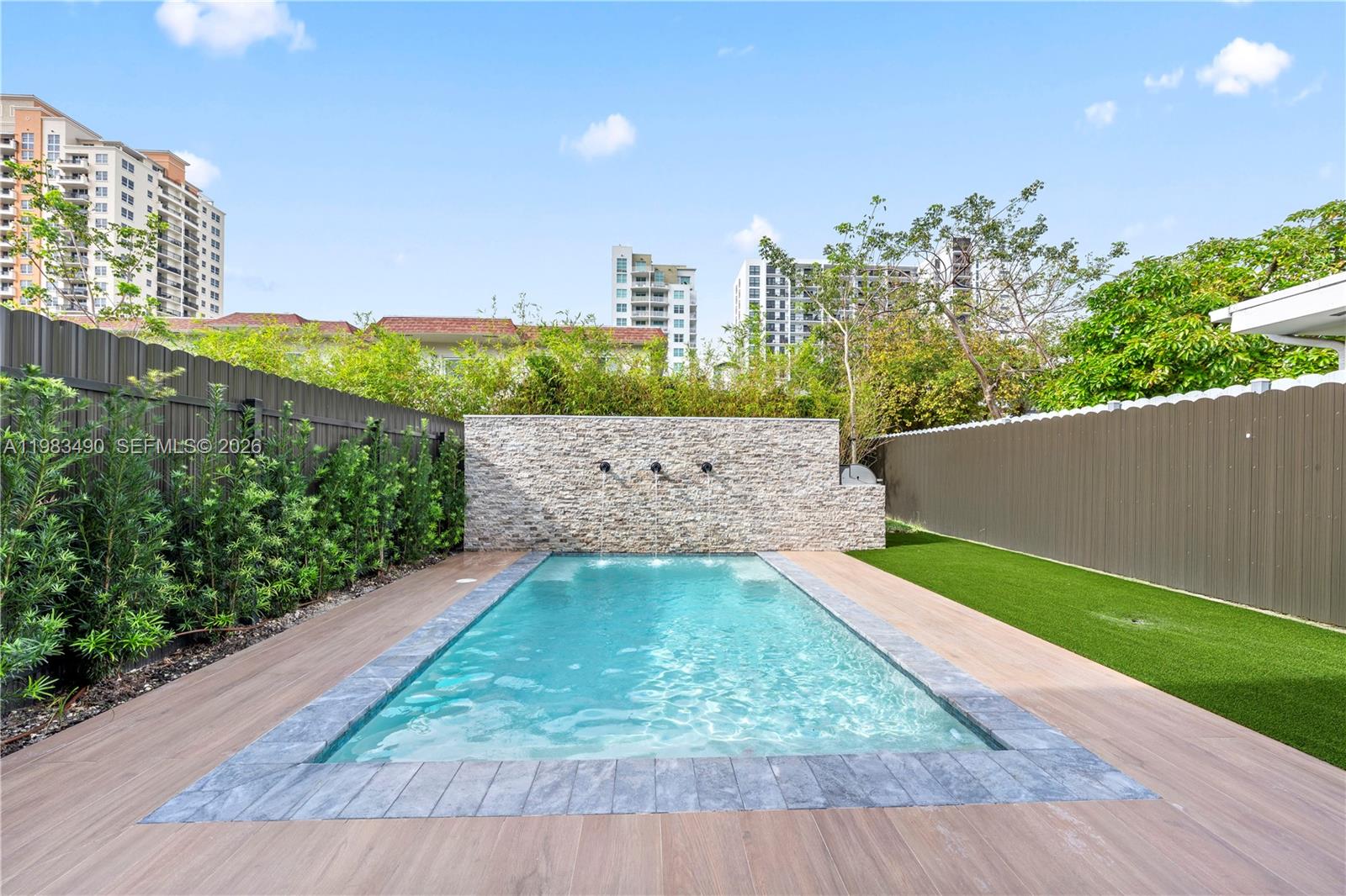 3187 SW 23rd St, Miami FL 33145