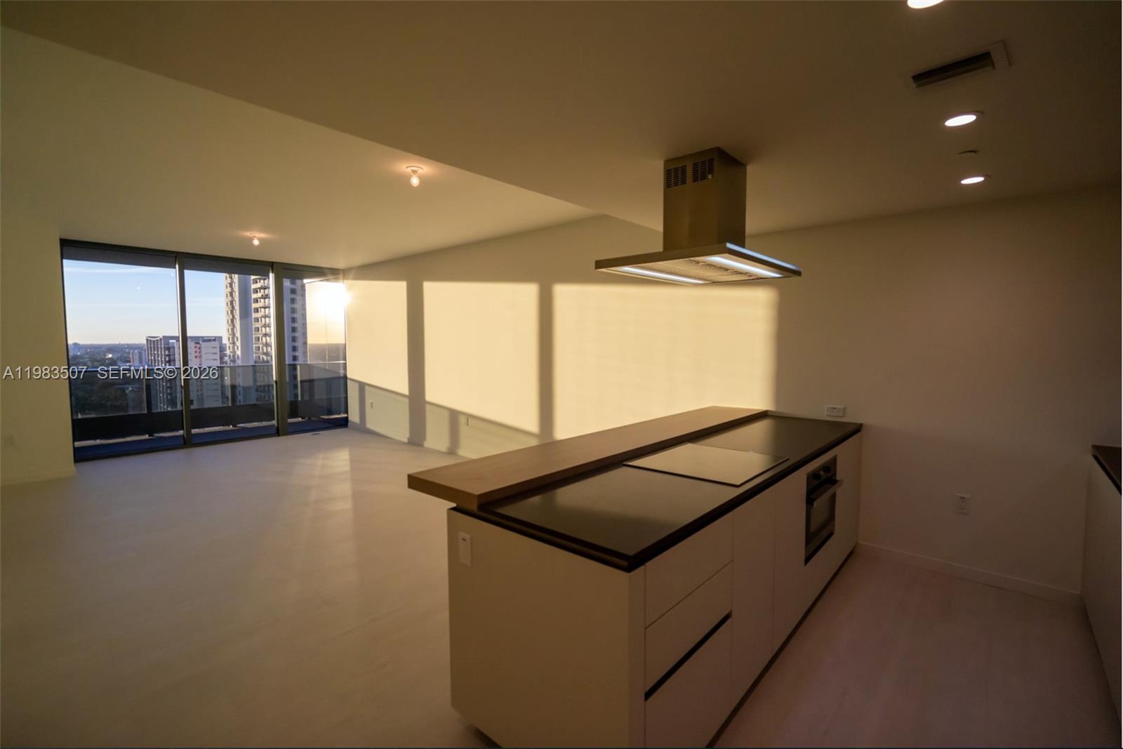 1000 Brickell Plaza #3106, Miami FL 33131
