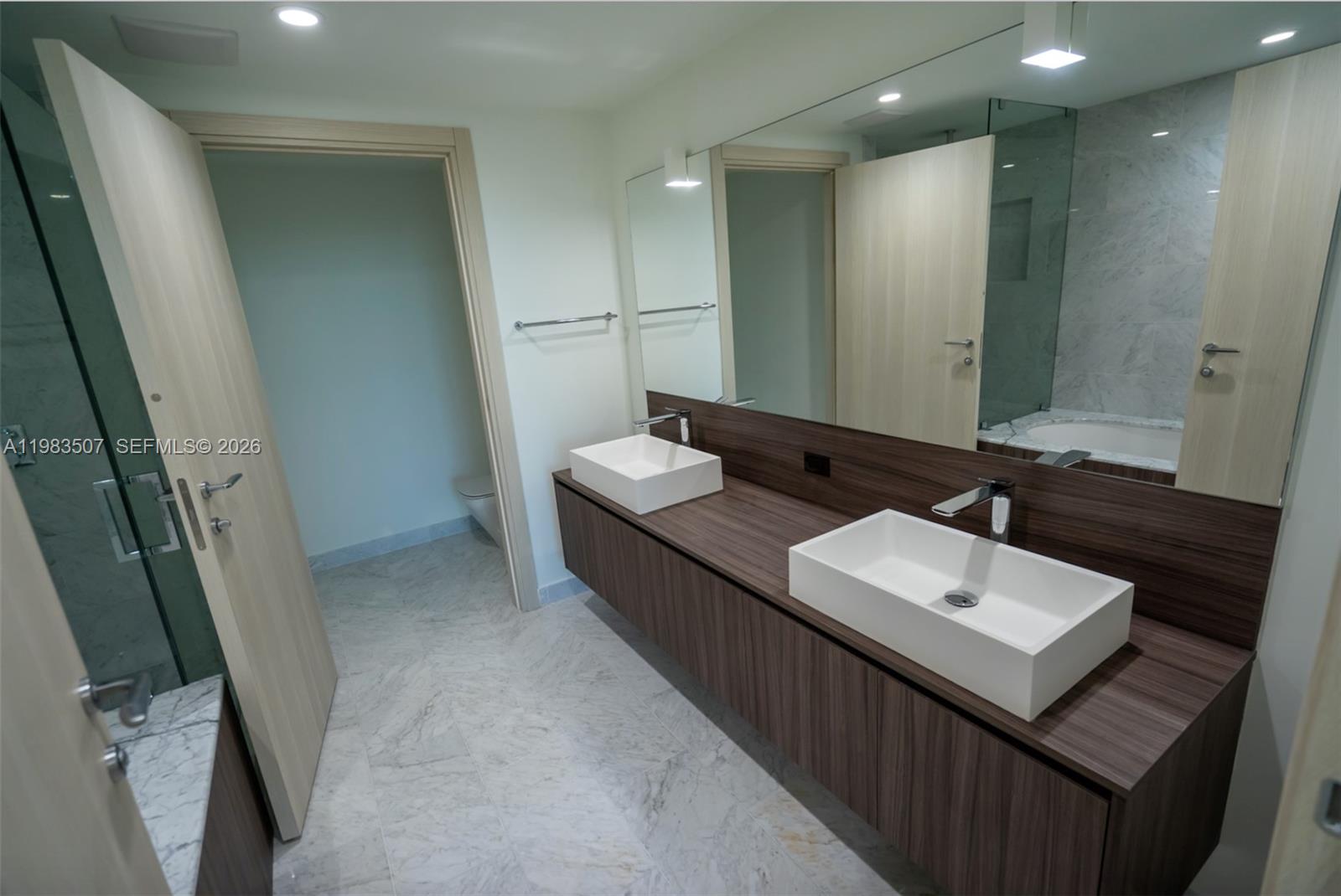 1000 Brickell Plaza #3106, Miami FL 33131