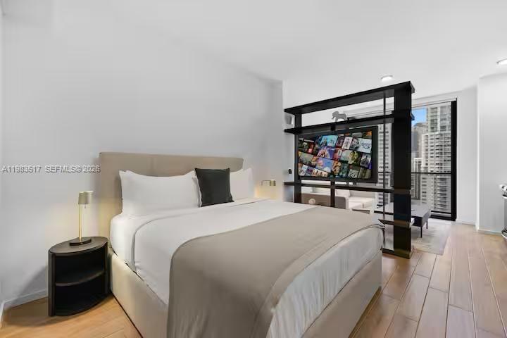 398 NE 5th St #3516, Miami FL 33132