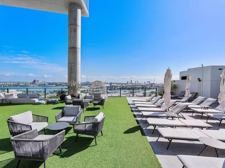 398 NE 5th St #3516, Miami FL 33132