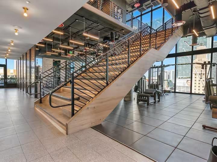 398 NE 5th St #3516, Miami FL 33132