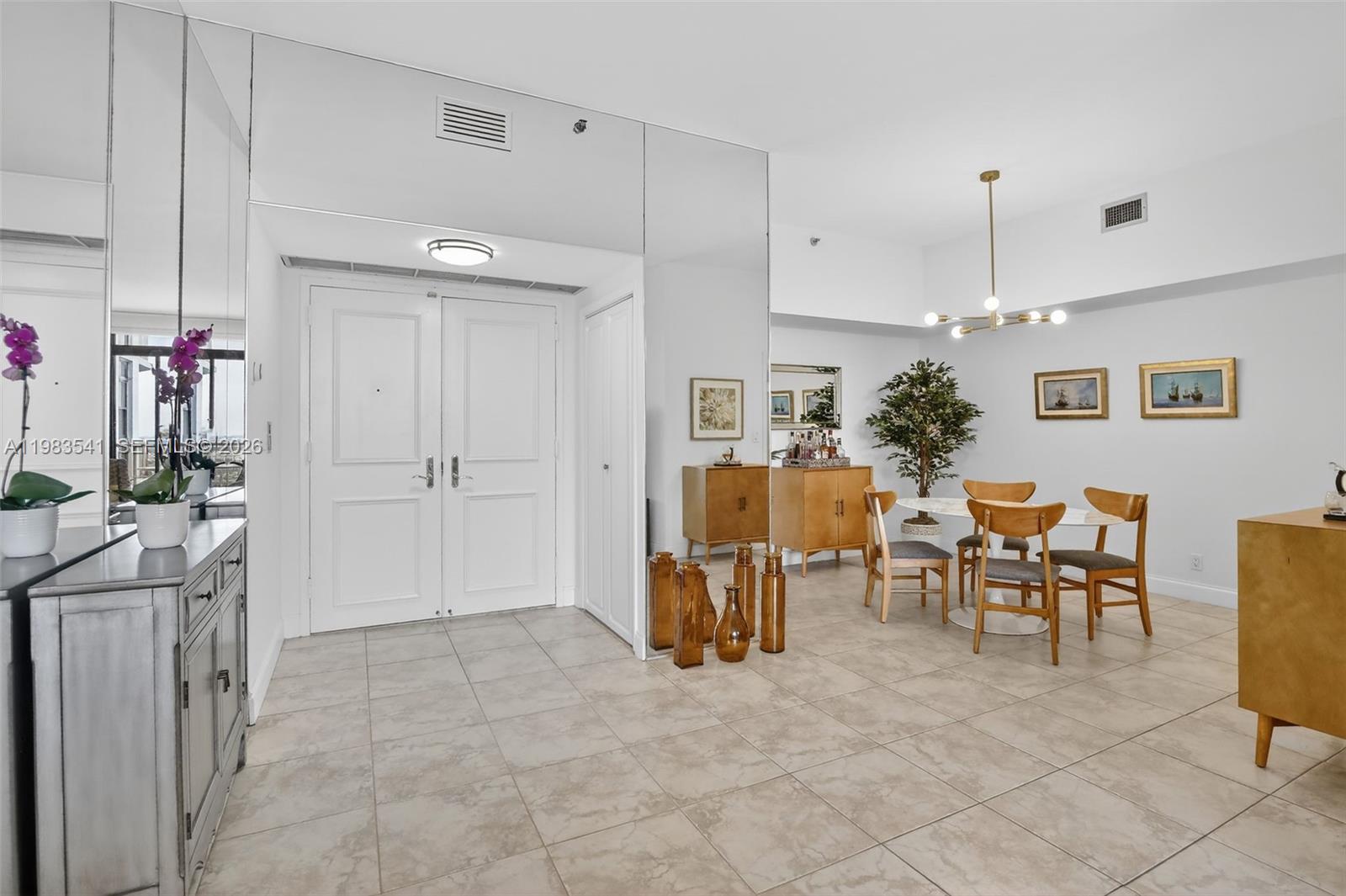 20281 E Country Club Dr #TS 5, Aventura FL 33180